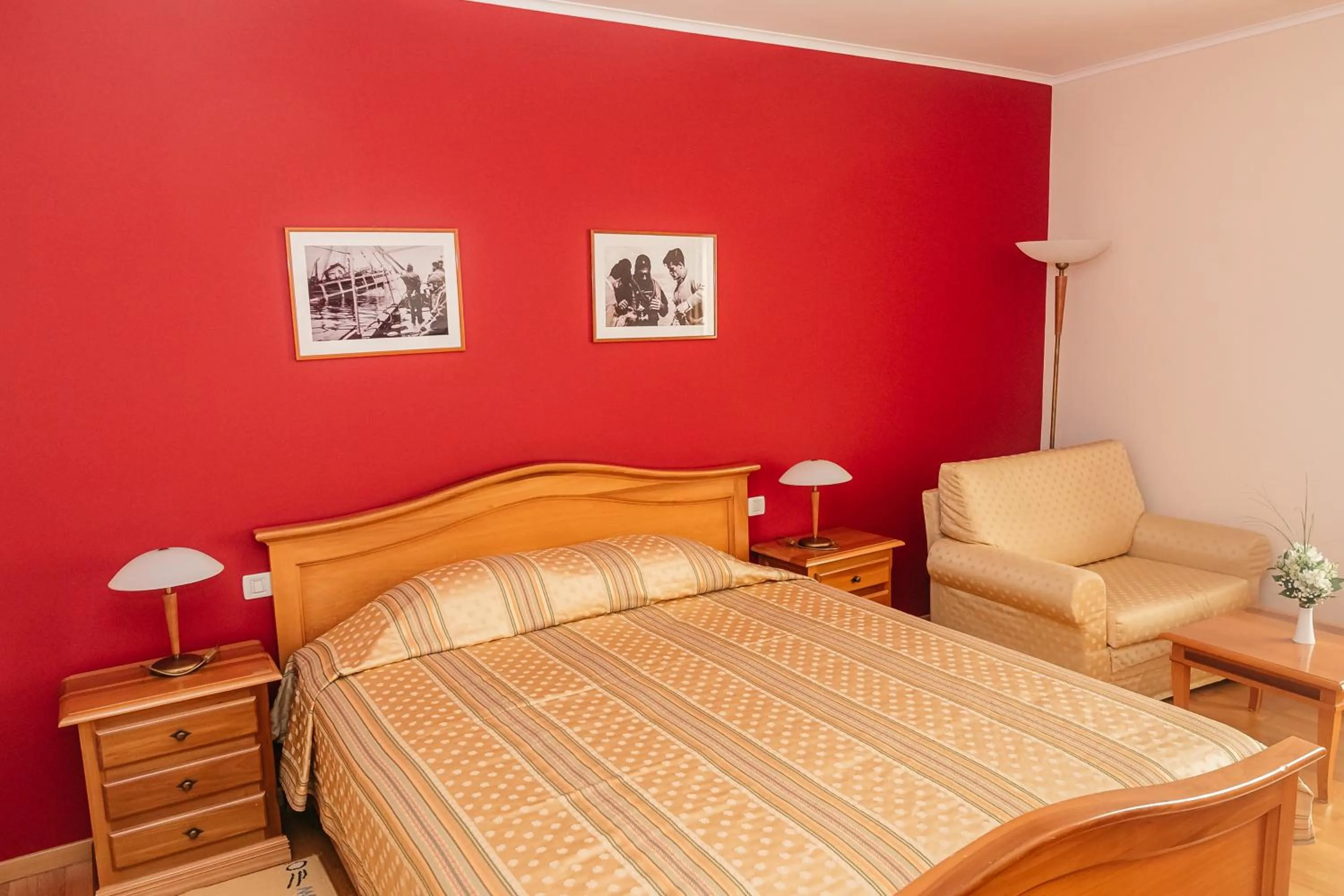 Bed in Hotel Spongiola