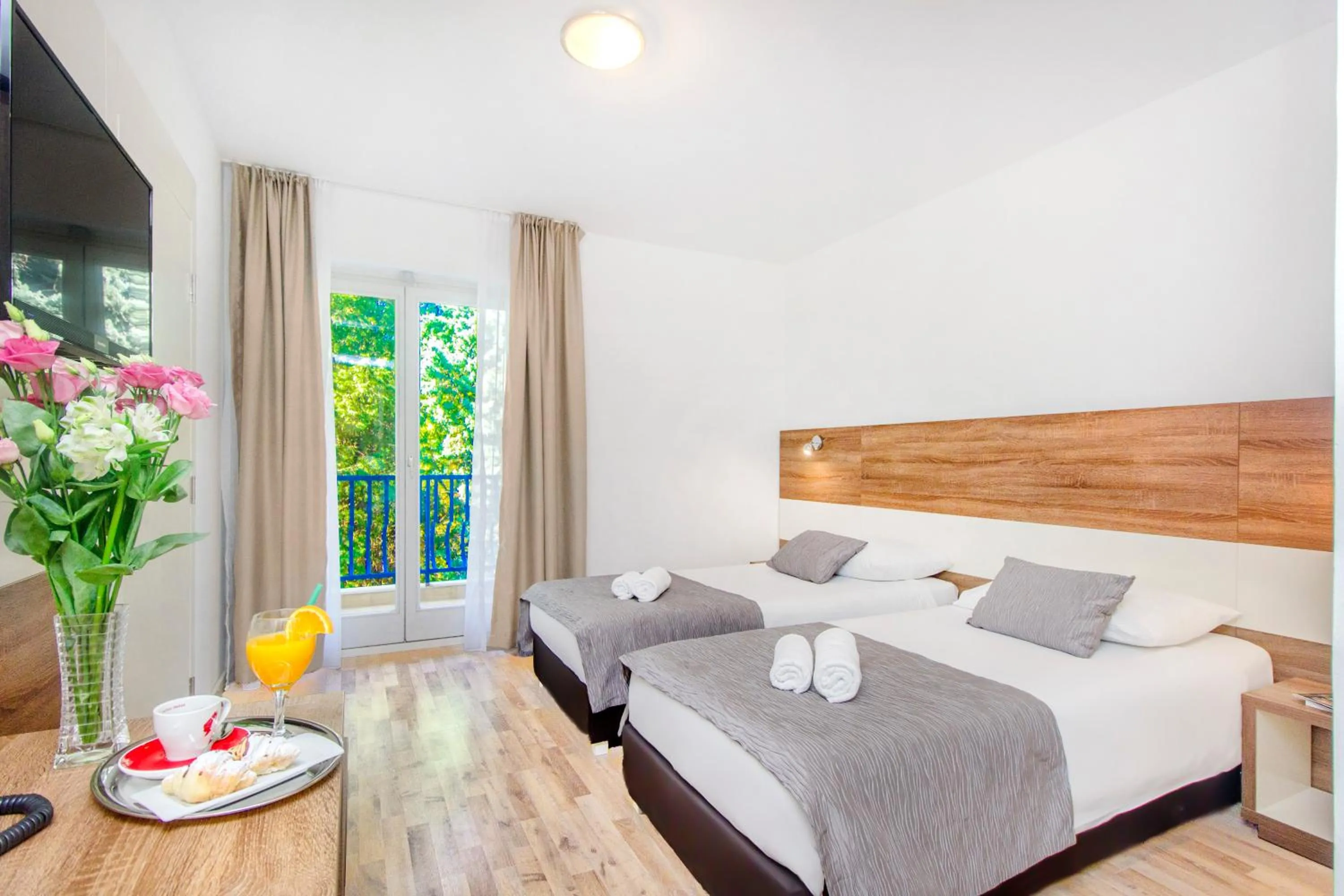 Photo of the whole room in Hotel Imperial