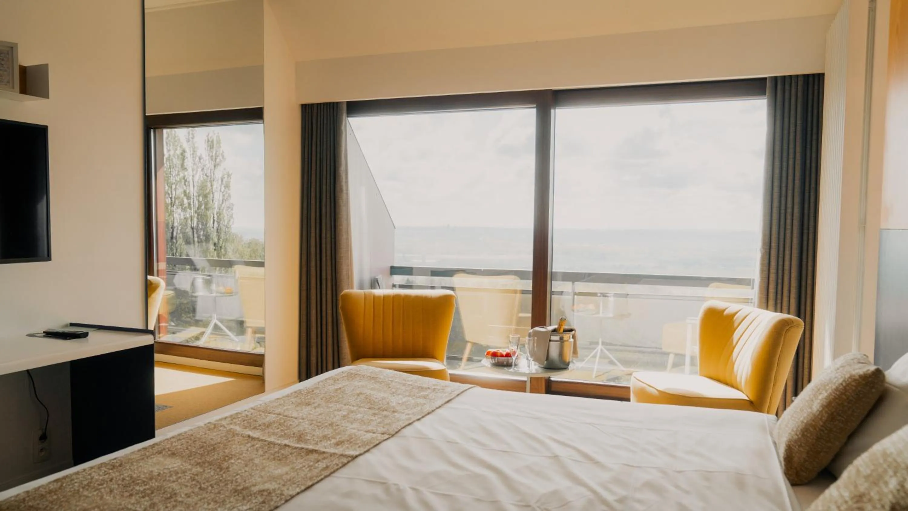 Bedroom, Bed in Floreal Le Panoramique