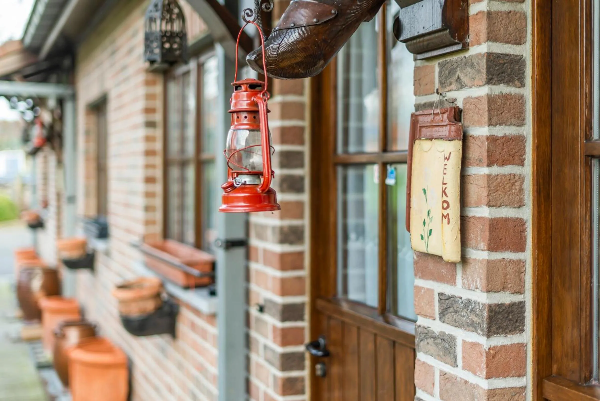 Property building in Elckerlyck Inn Hotel