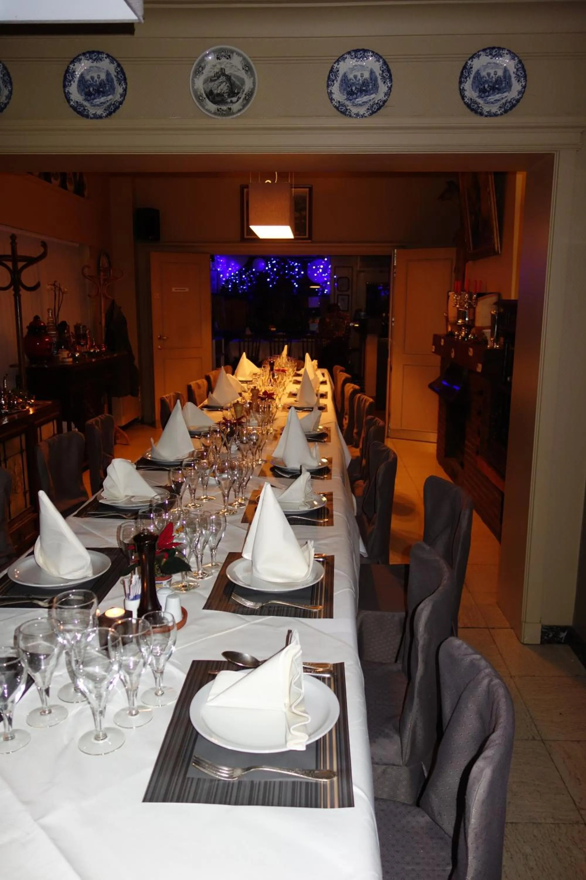 Business facilities in Elckerlyck Inn Hotel