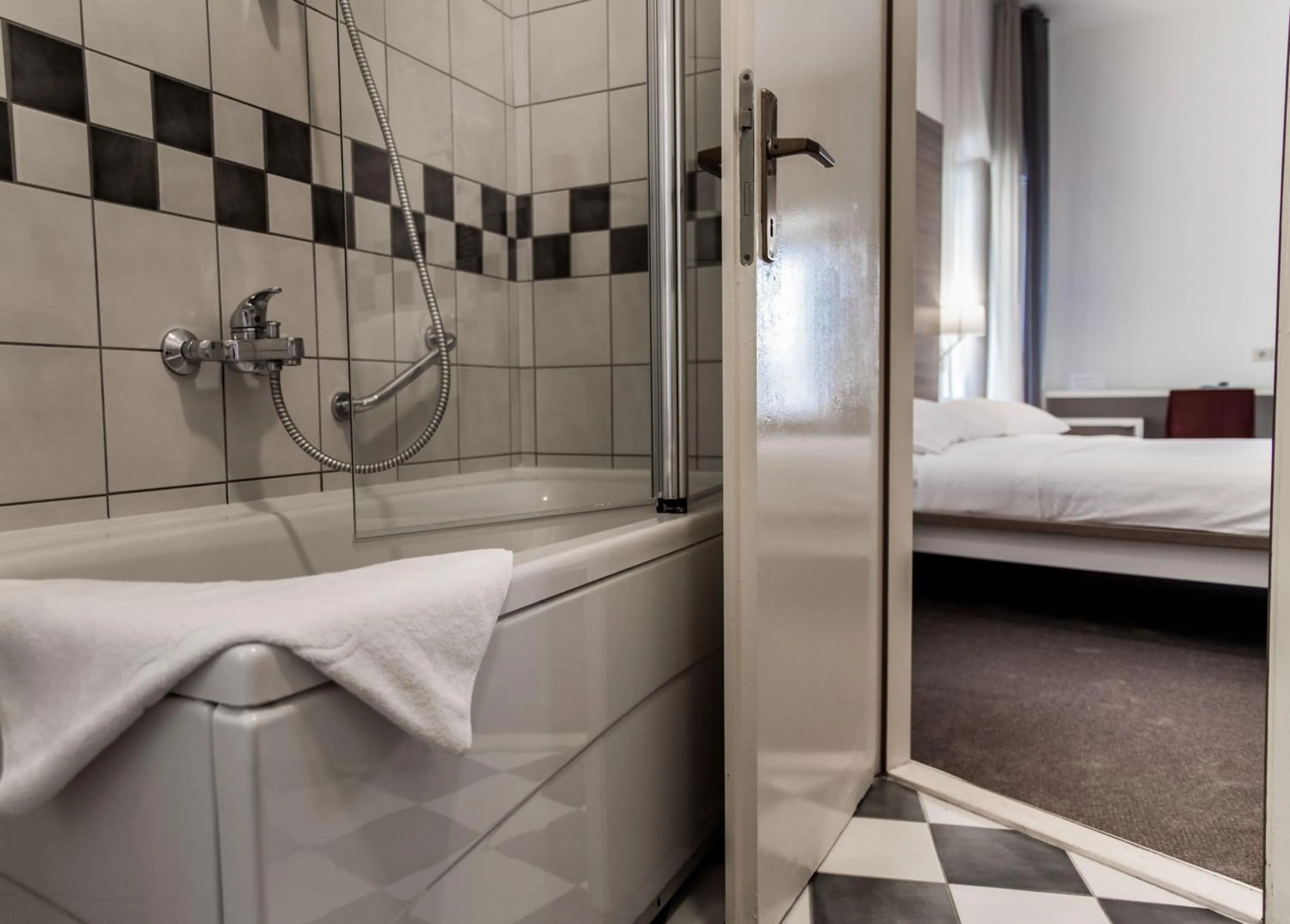 Shower in Slavija Culture Heritage Hotel