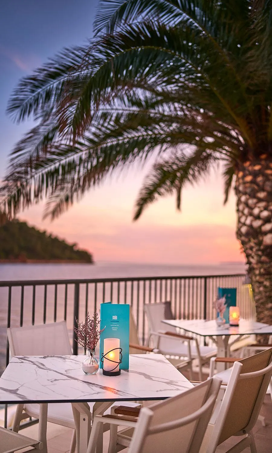 Lounge or bar in Aminess Younique Lume Hotel