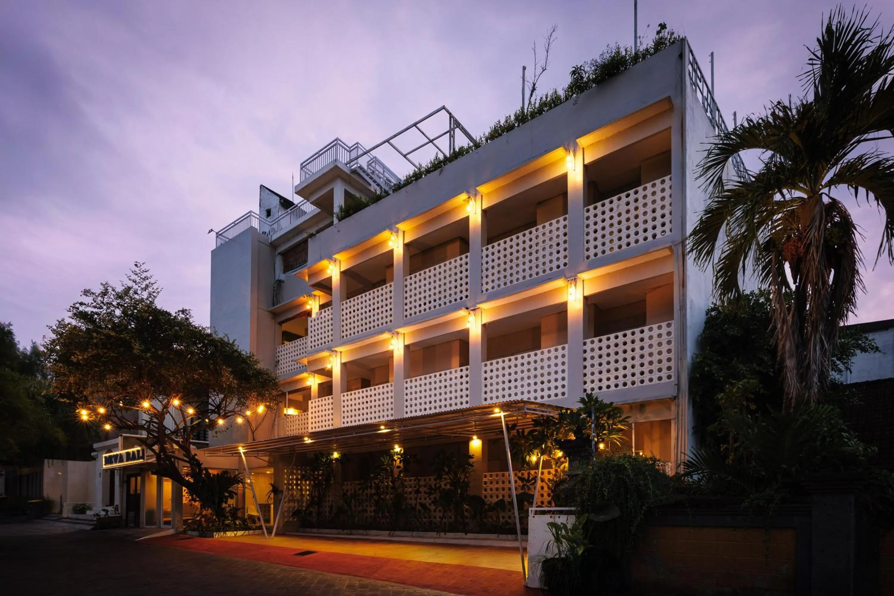 Property building in Deva Bali Apartement