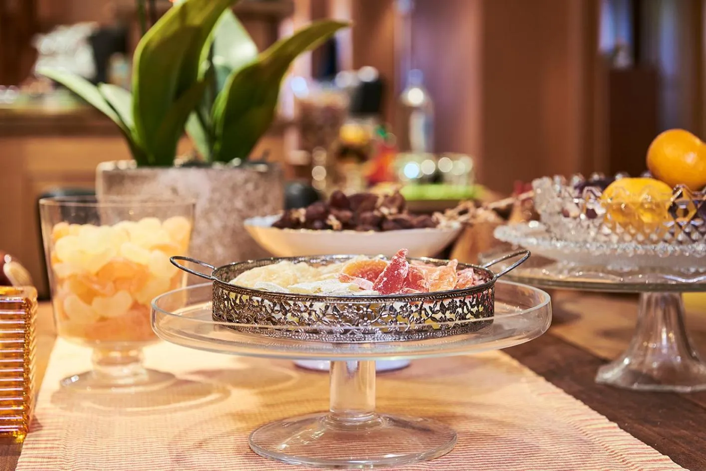 Continental breakfast in Full House Hotel