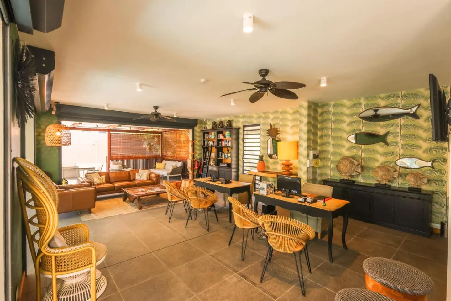 Lobby or reception in Marguery Villas by MJ Holidays