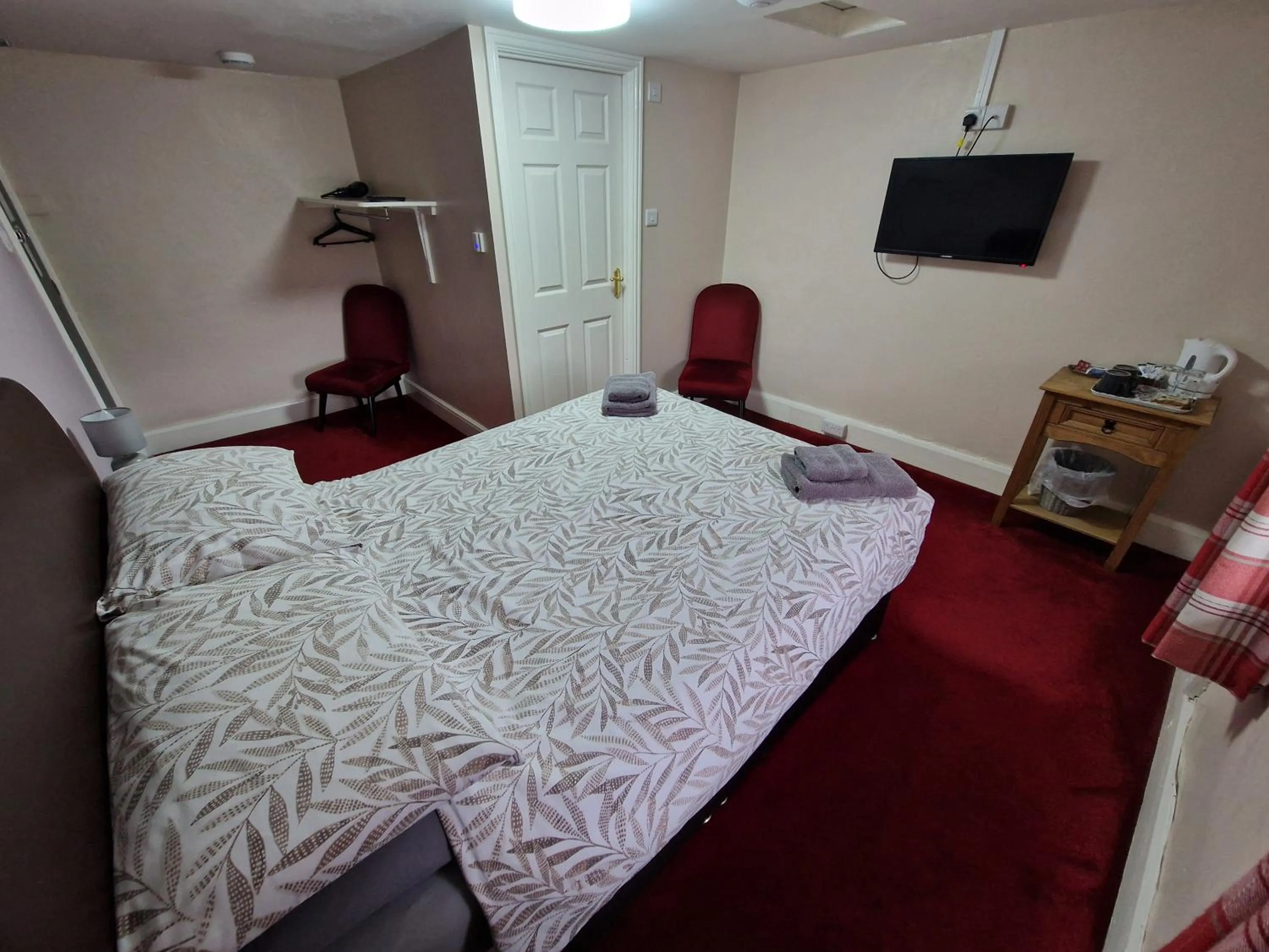 TV and multimedia, Bed in The Swan Hotel