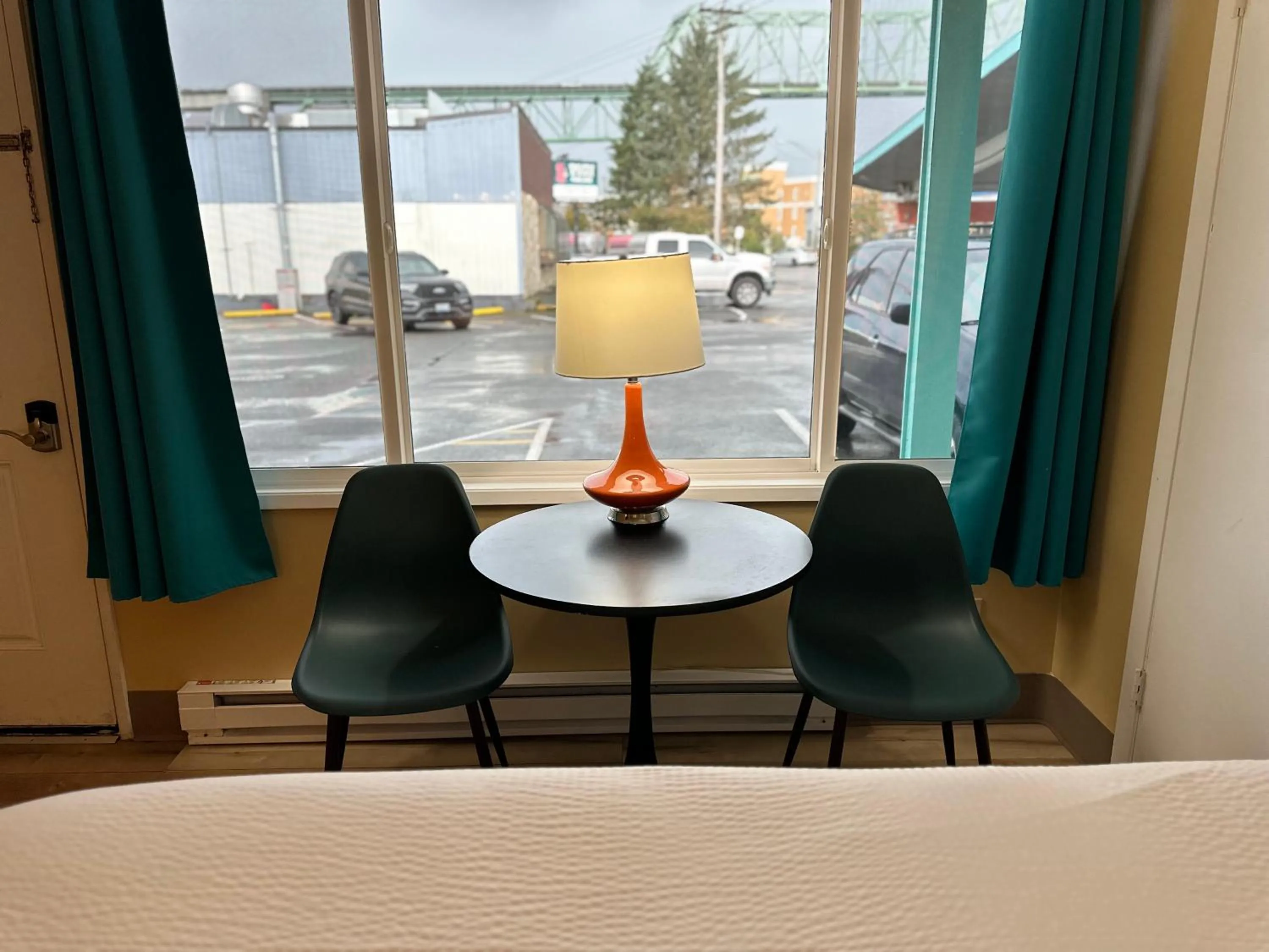 Bedroom in Atomic Motel