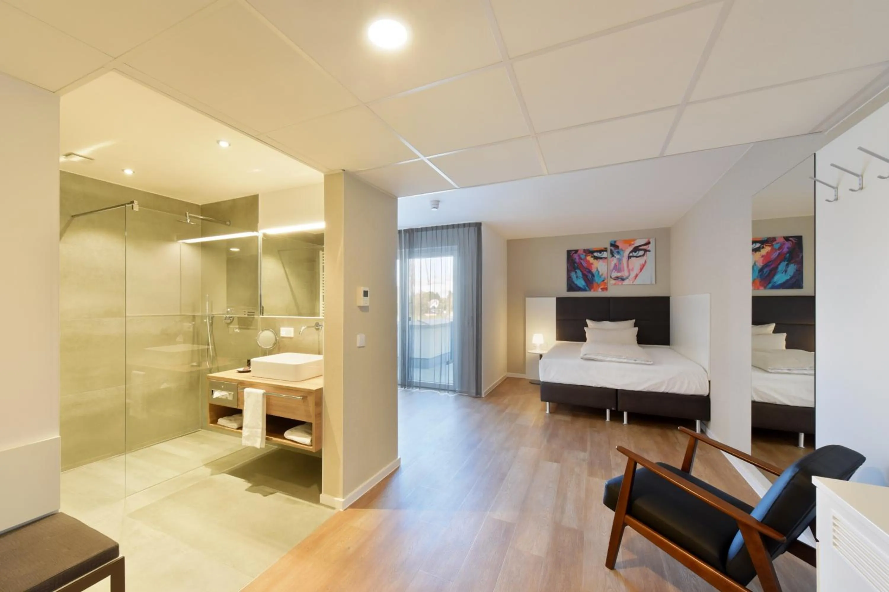 Photo of the whole room in K-Apart Hotel & Boardinghouse