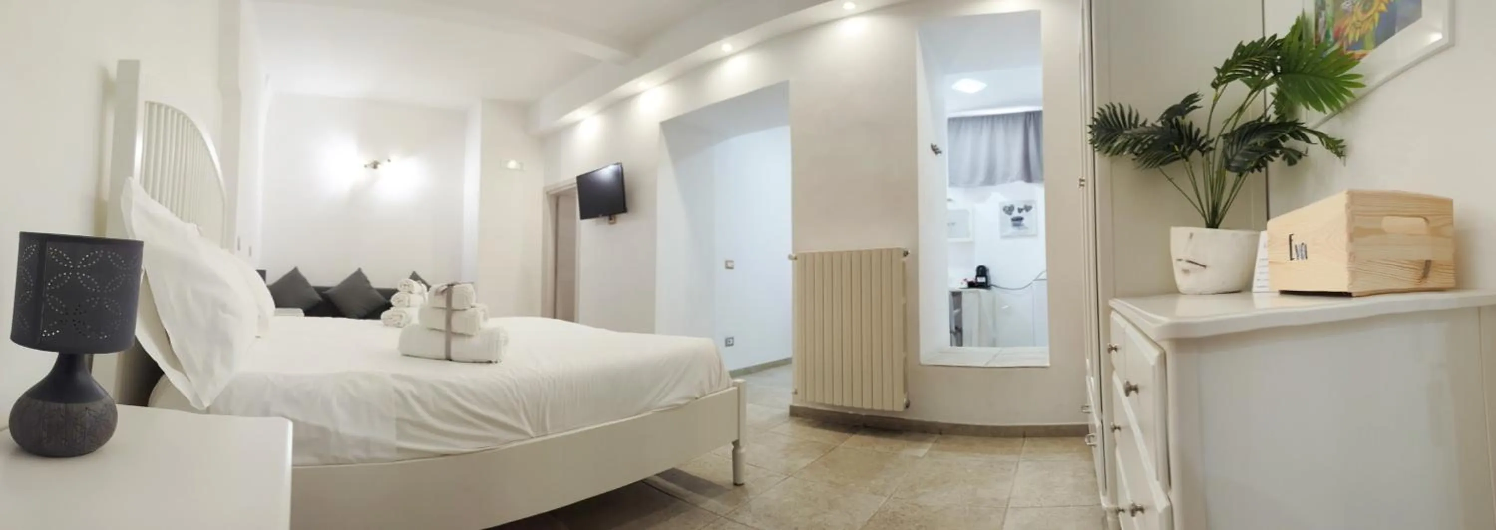 Photo of the whole room, Bed in Il Peccato Originale