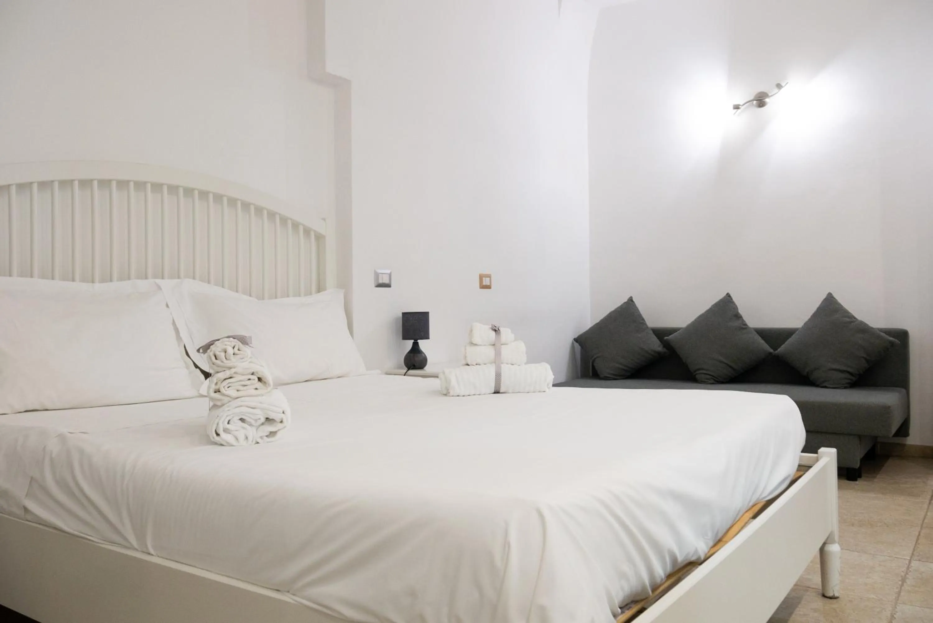 Bed in Il Peccato Originale