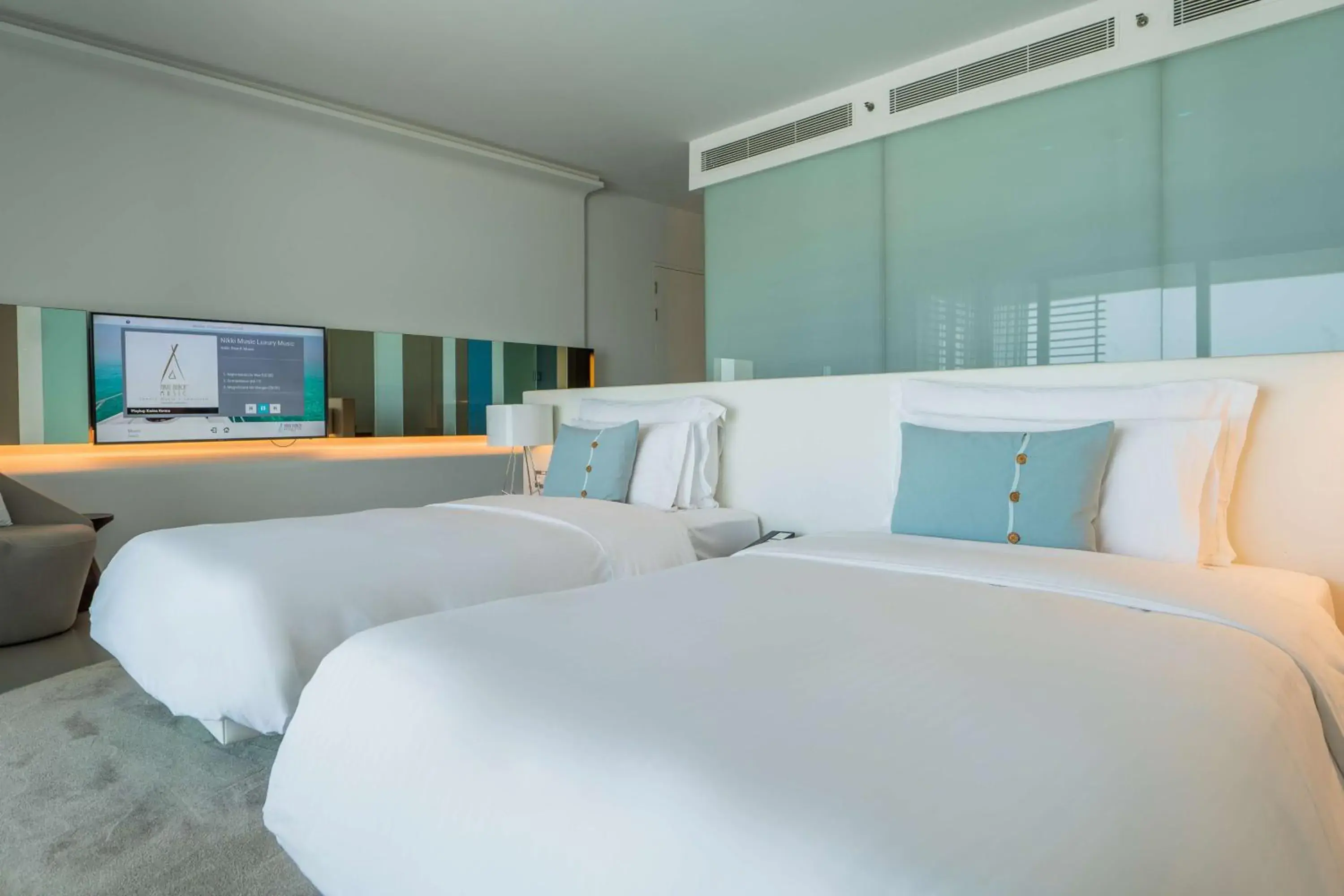 Covet Twin Room in Nikki Beach Resort & Spa Dubai Covet Twin Room in Nikki Beach Resort & Spa Dubai