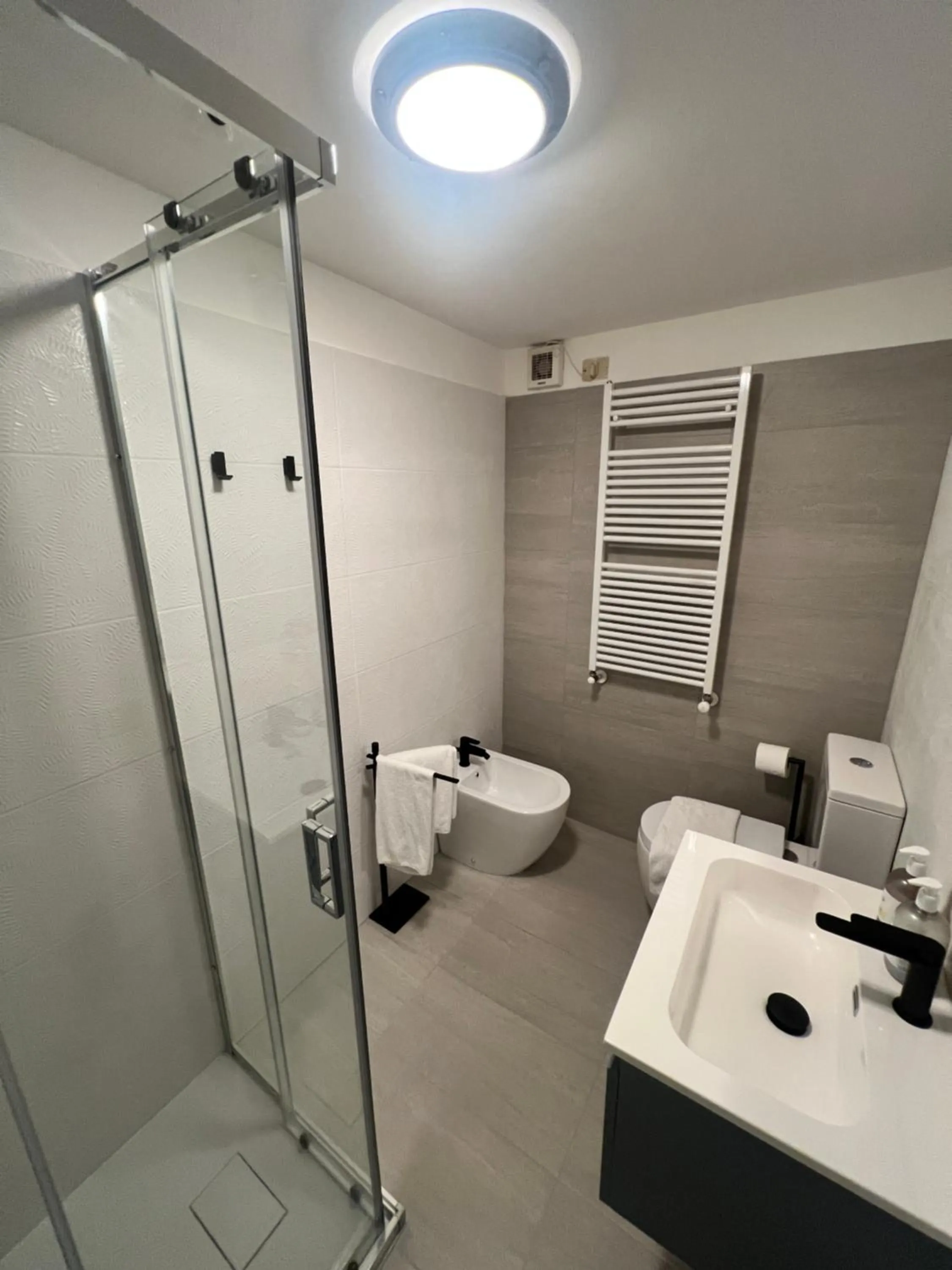 Bathroom in Room Verona Ai Conti