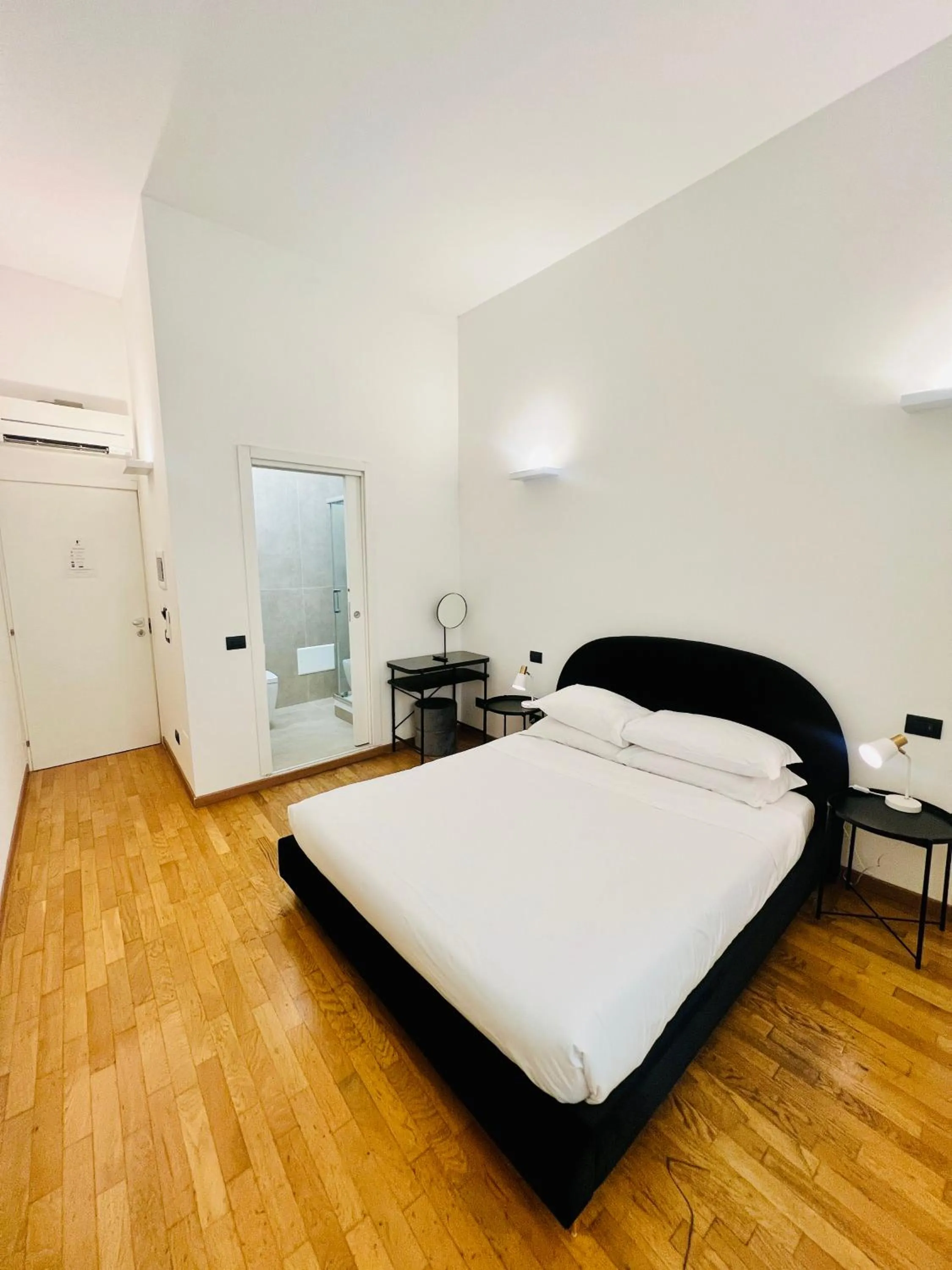 Photo of the whole room, Bed in Room Verona Ai Conti