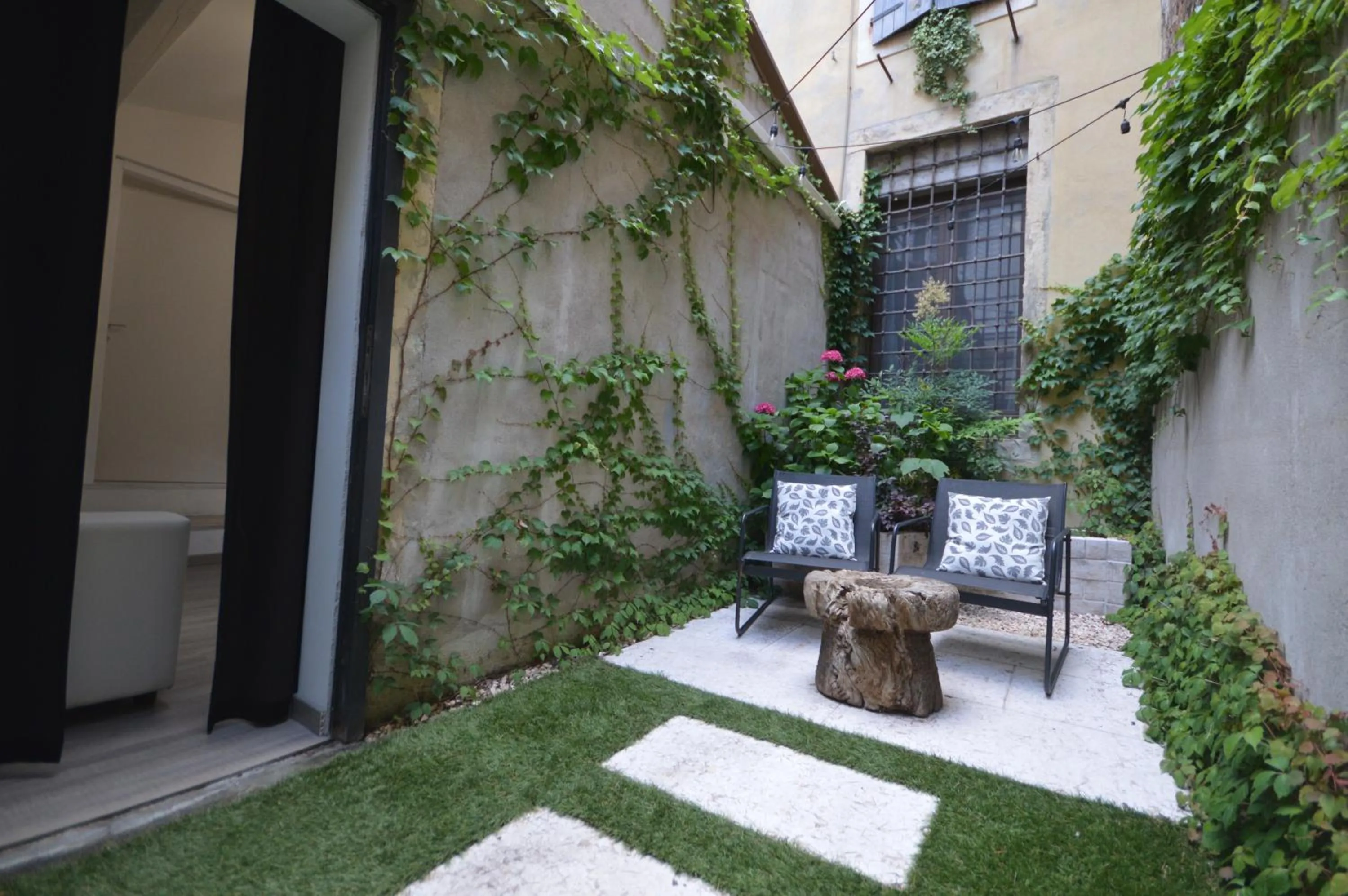 Balcony/Terrace in Room Verona Ai Conti