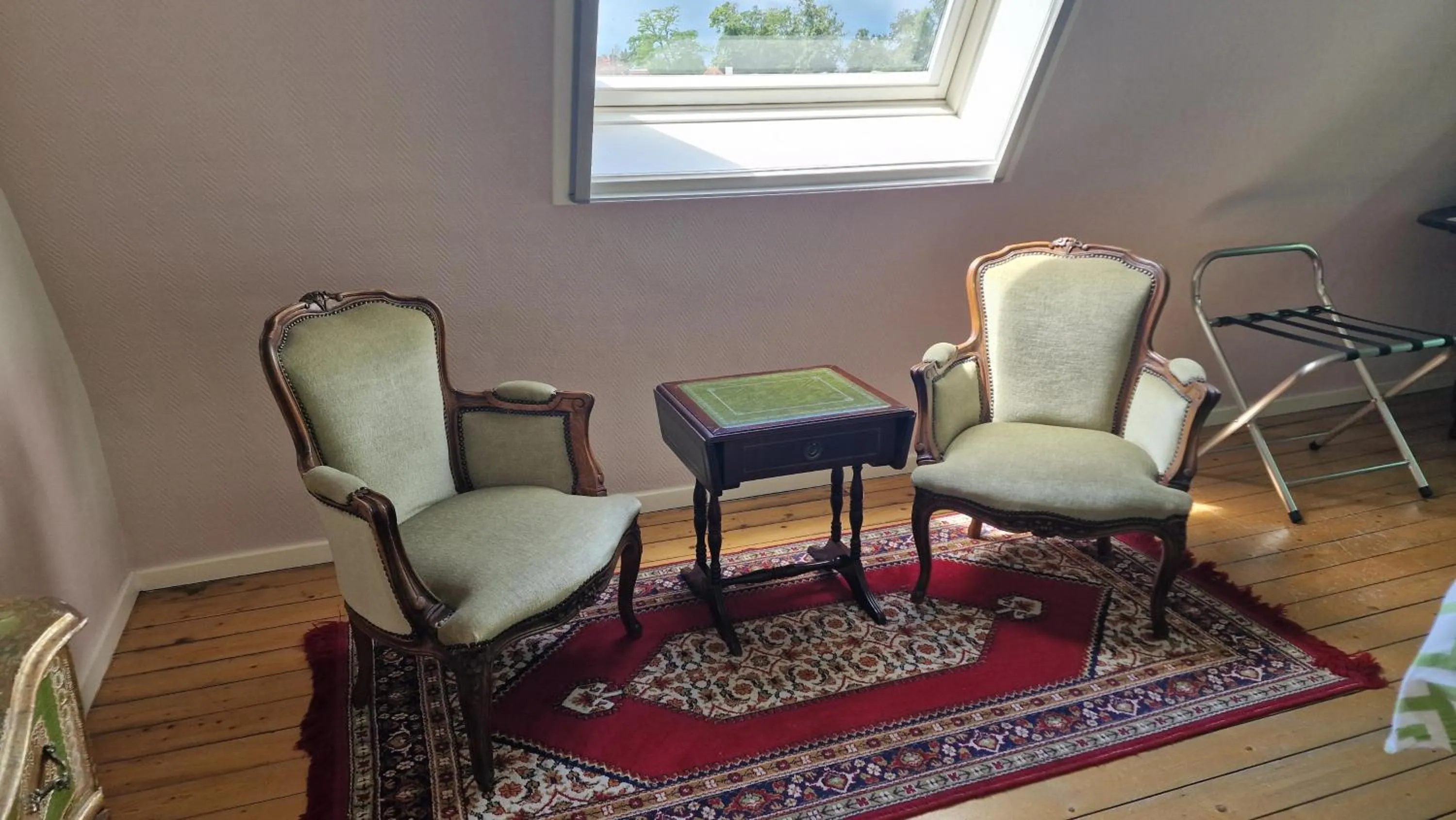 Seating area in B&B Fine Fleur