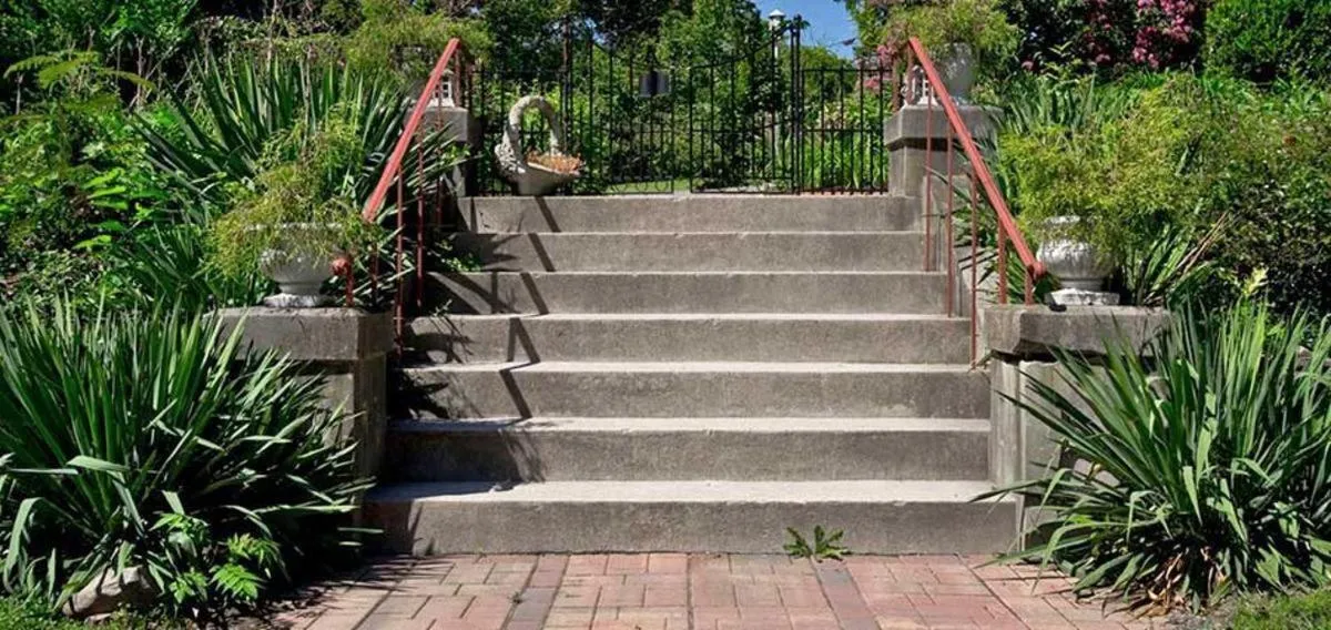 Property building in The Emig Mansion