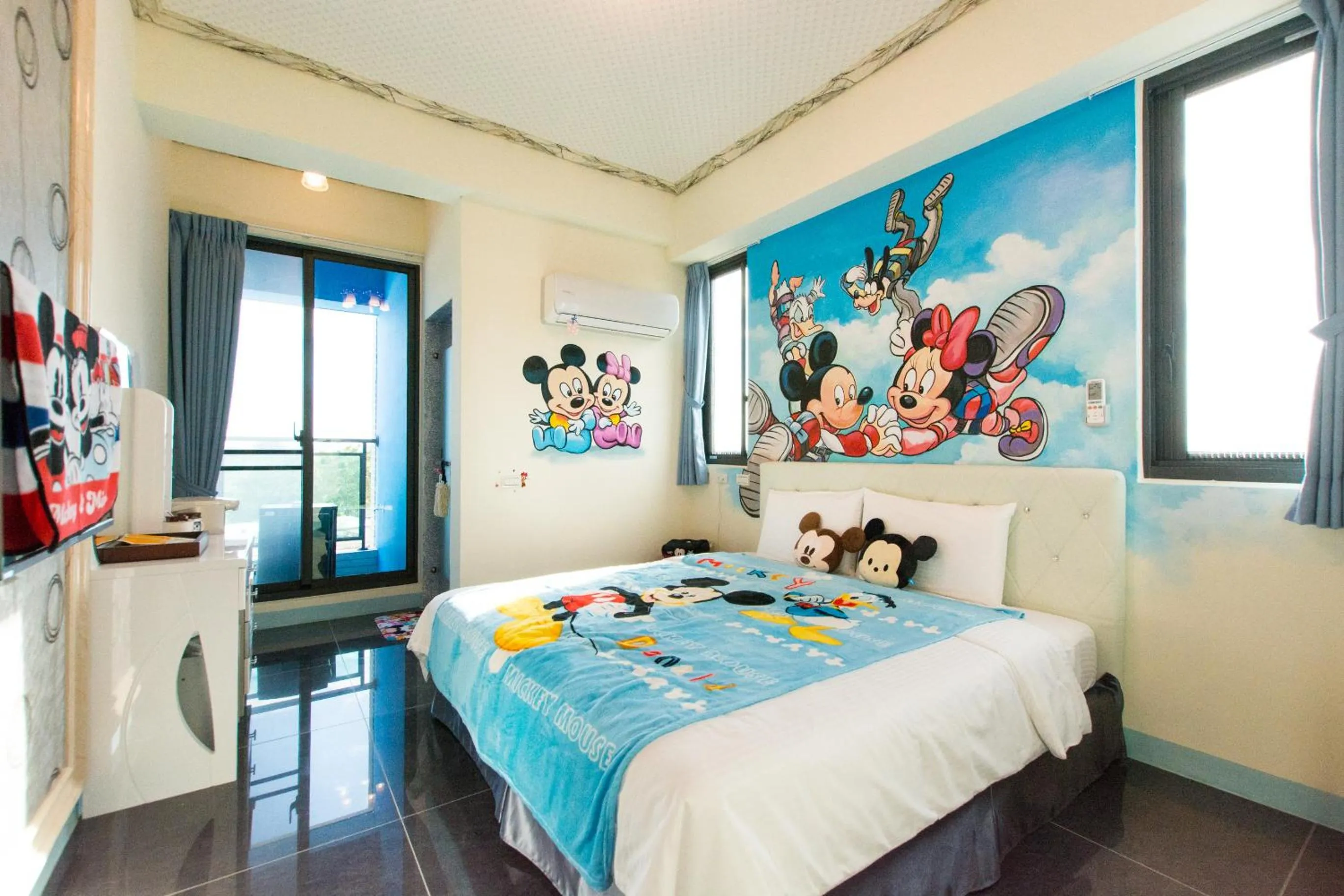 Photo of the whole room, Bed in Melinda Resort