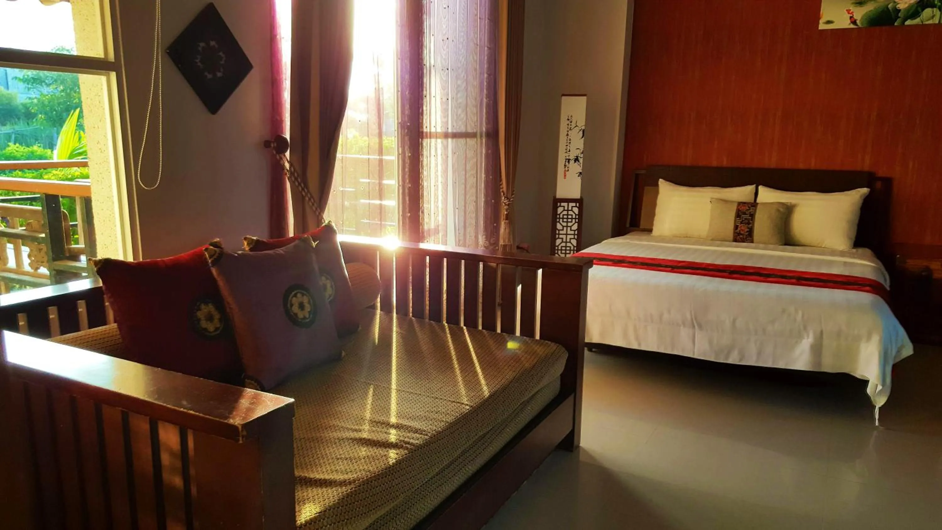 Photo of the whole room, Bed in The House of Water