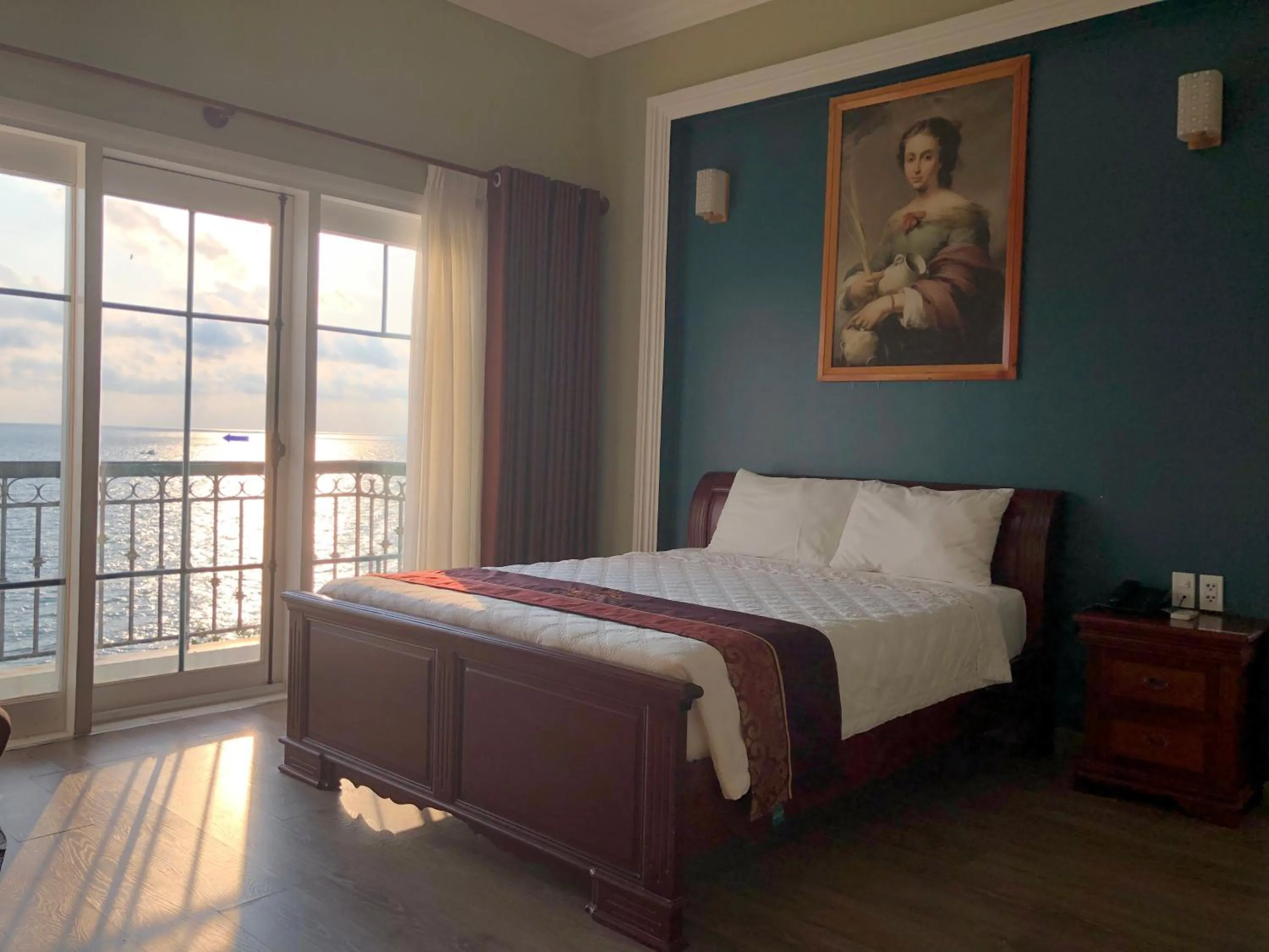 Bed in Ngoc Chau Phu Quoc Hotel