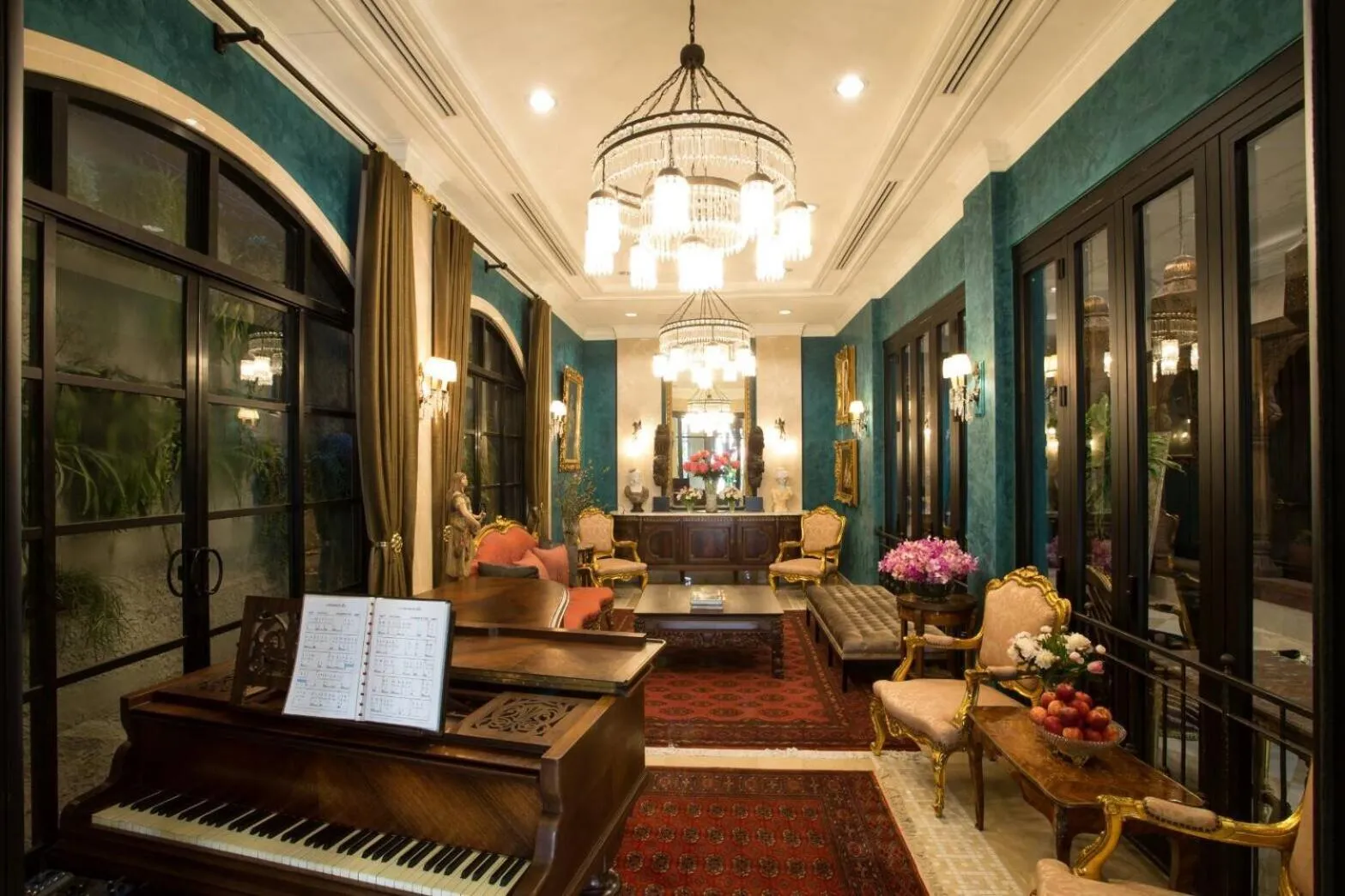 Living room in Sara's Hotel