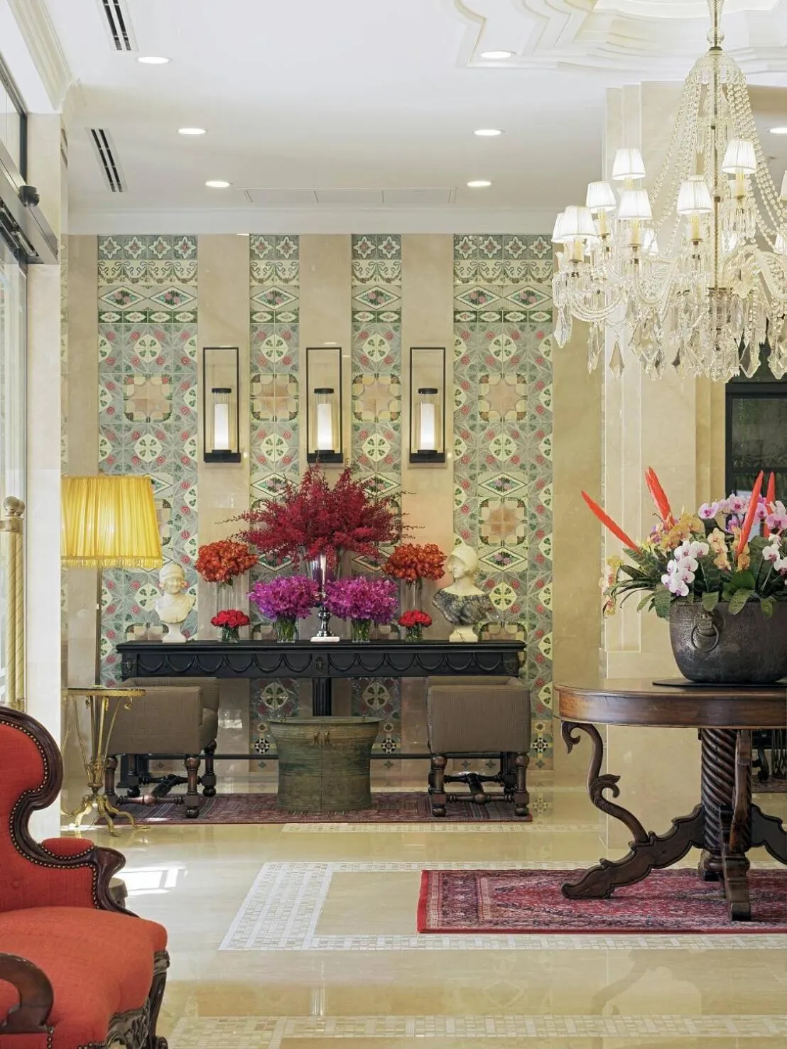 Lobby or reception in Sara's Hotel