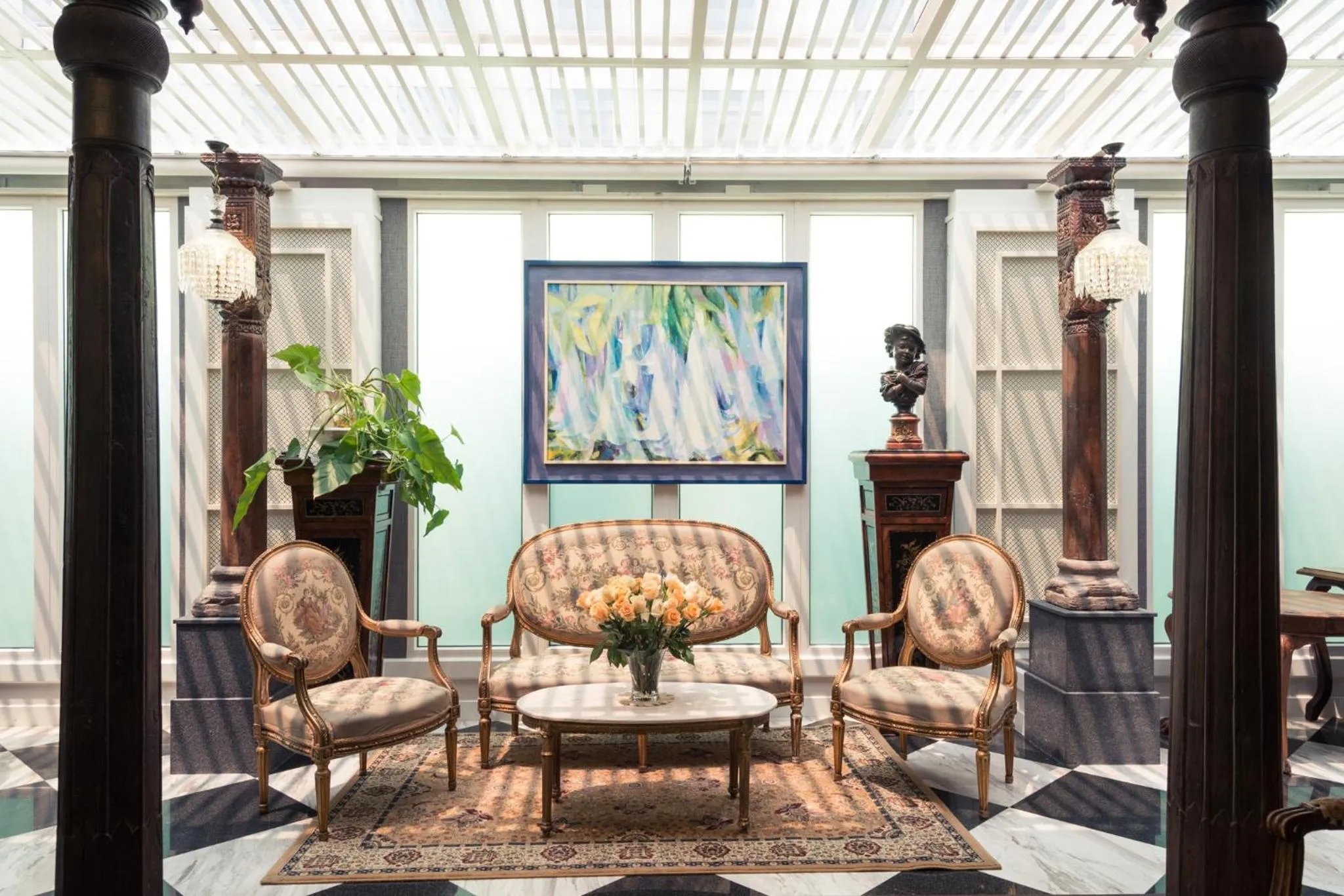 Property building in Sara's Hotel