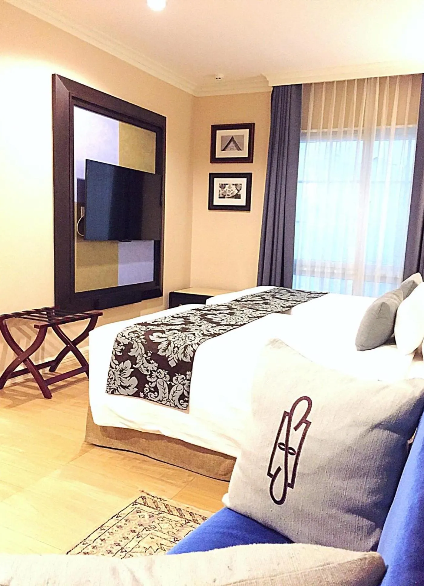 Photo of the whole room, Bed in Sara's Hotel