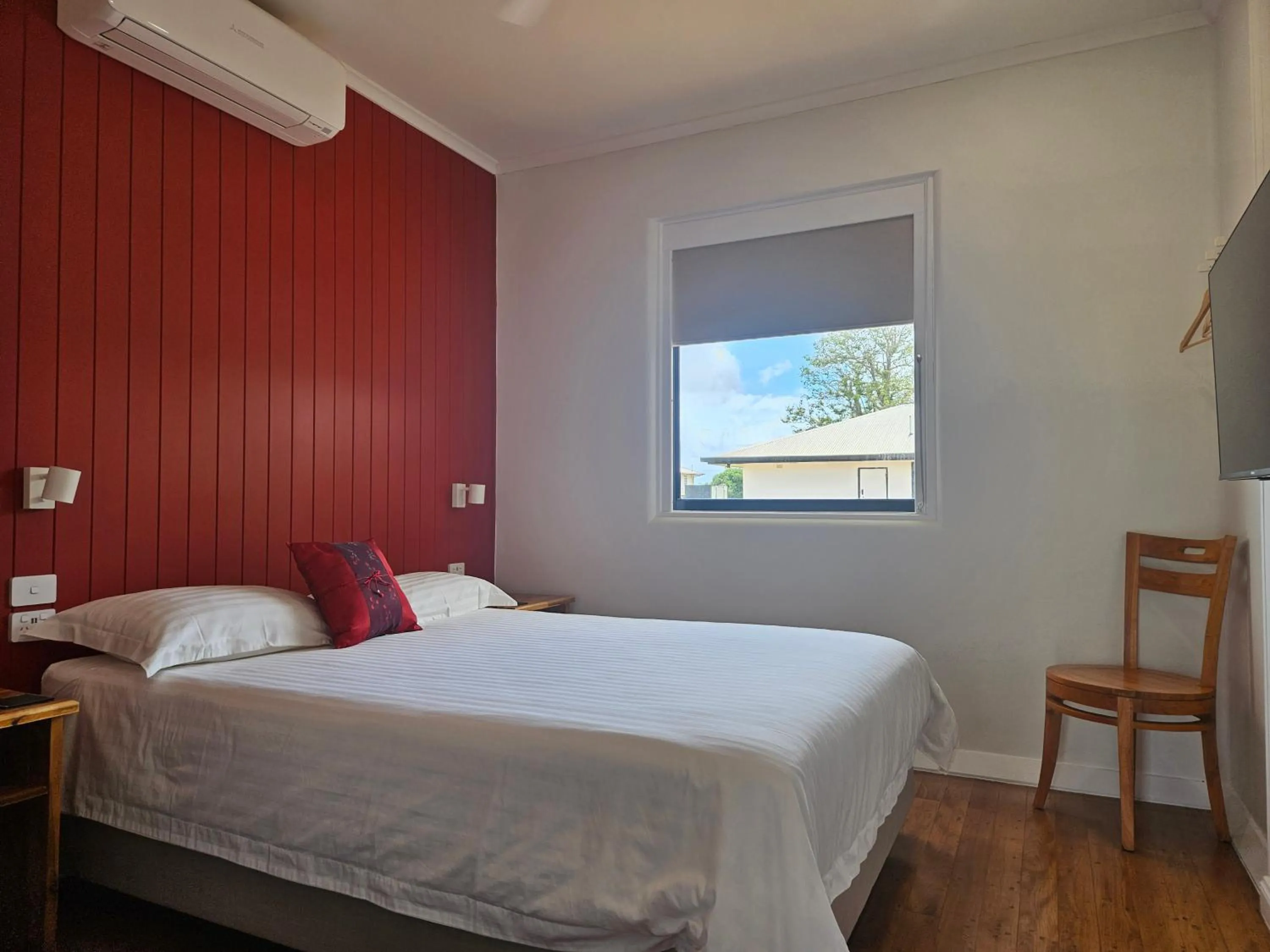 Bed in Kernow - Minimum age 18