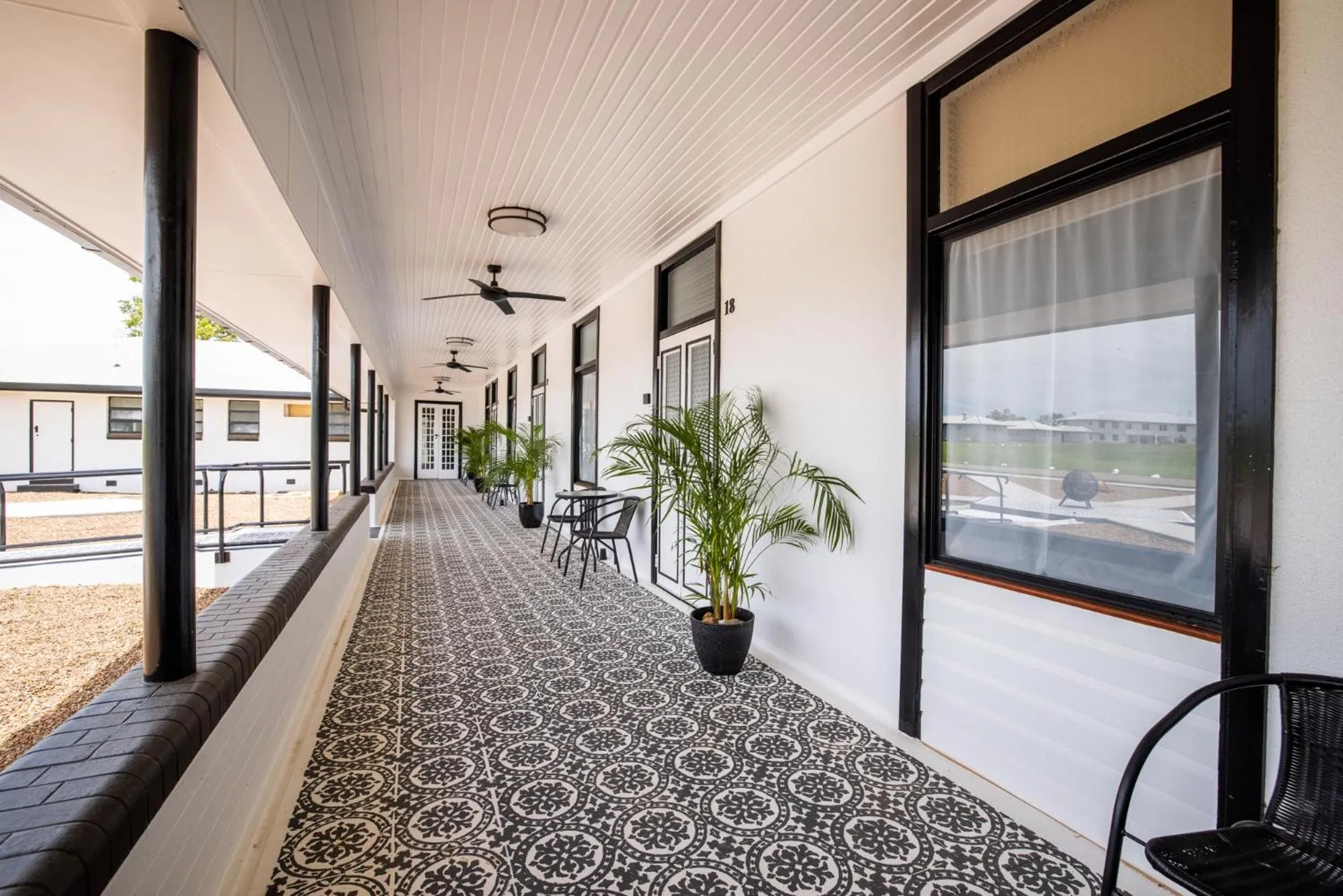 Balcony/Terrace in Kernow - Minimum age 18