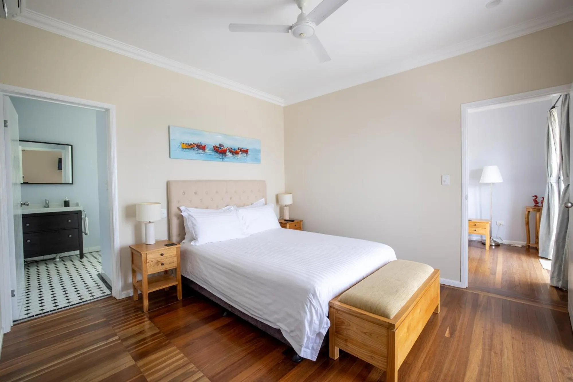 Bed in Kernow - Minimum age 18