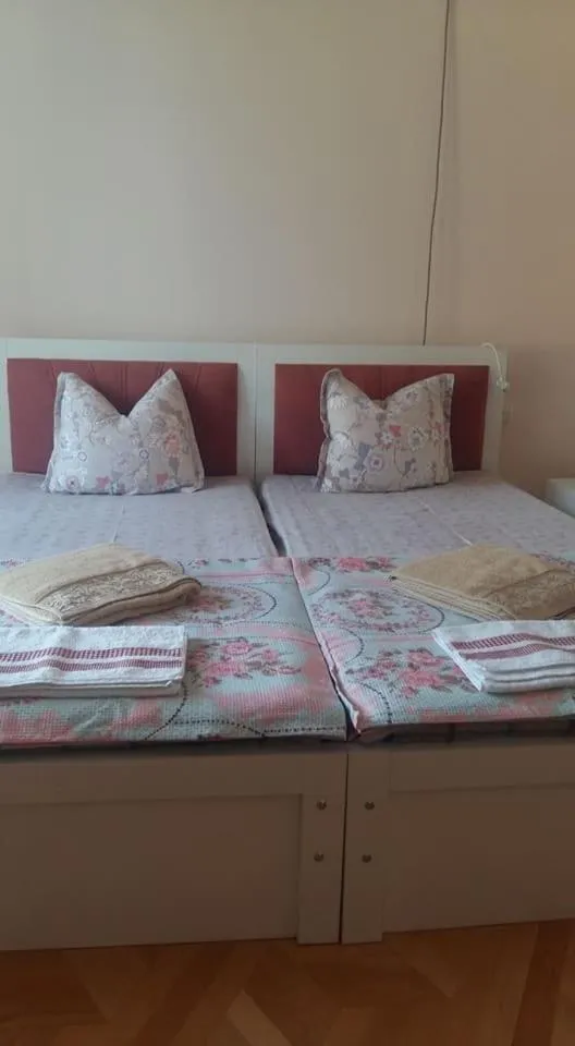 Bed in Hotel Renesans