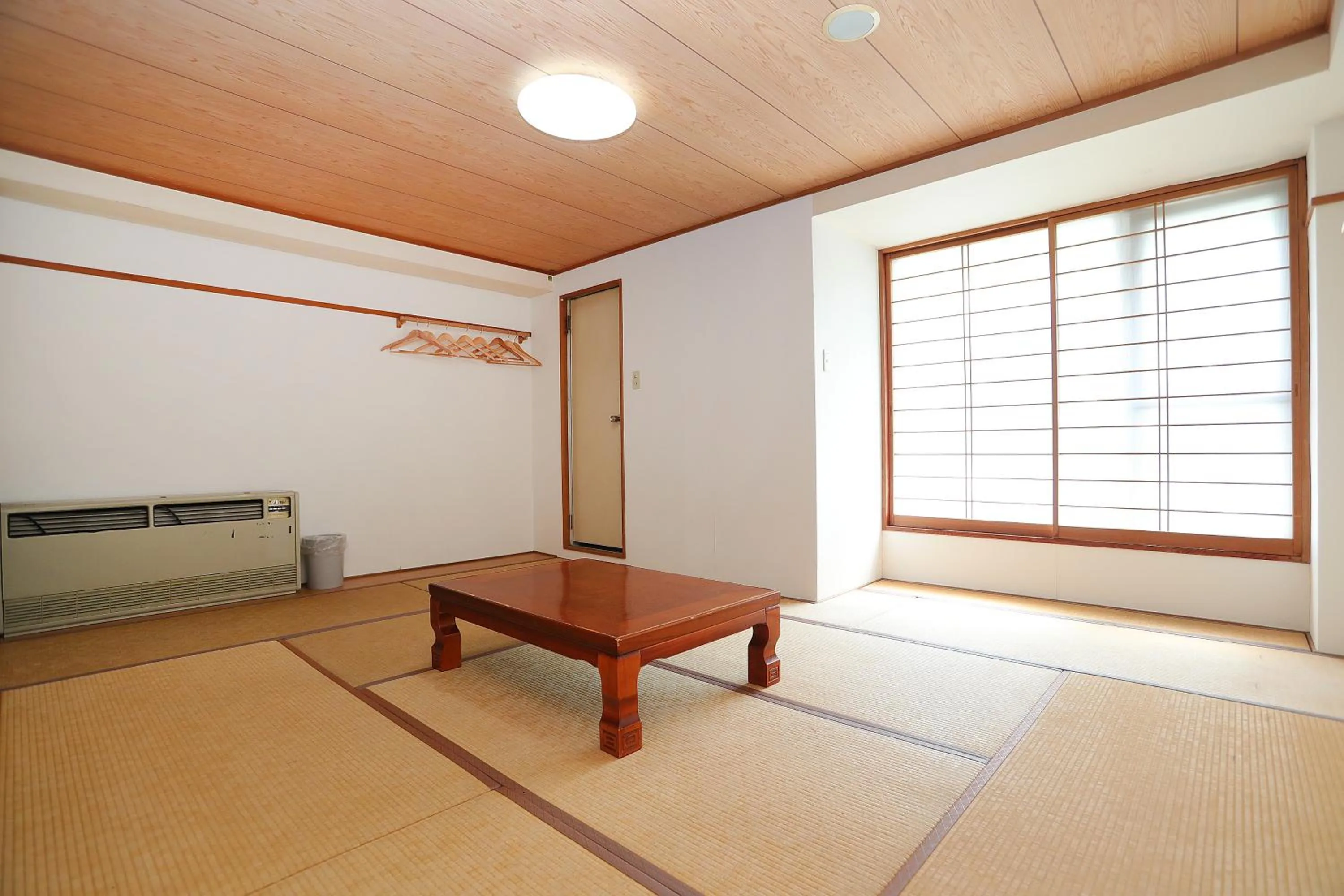 Guests in Hotel Madam Mirei