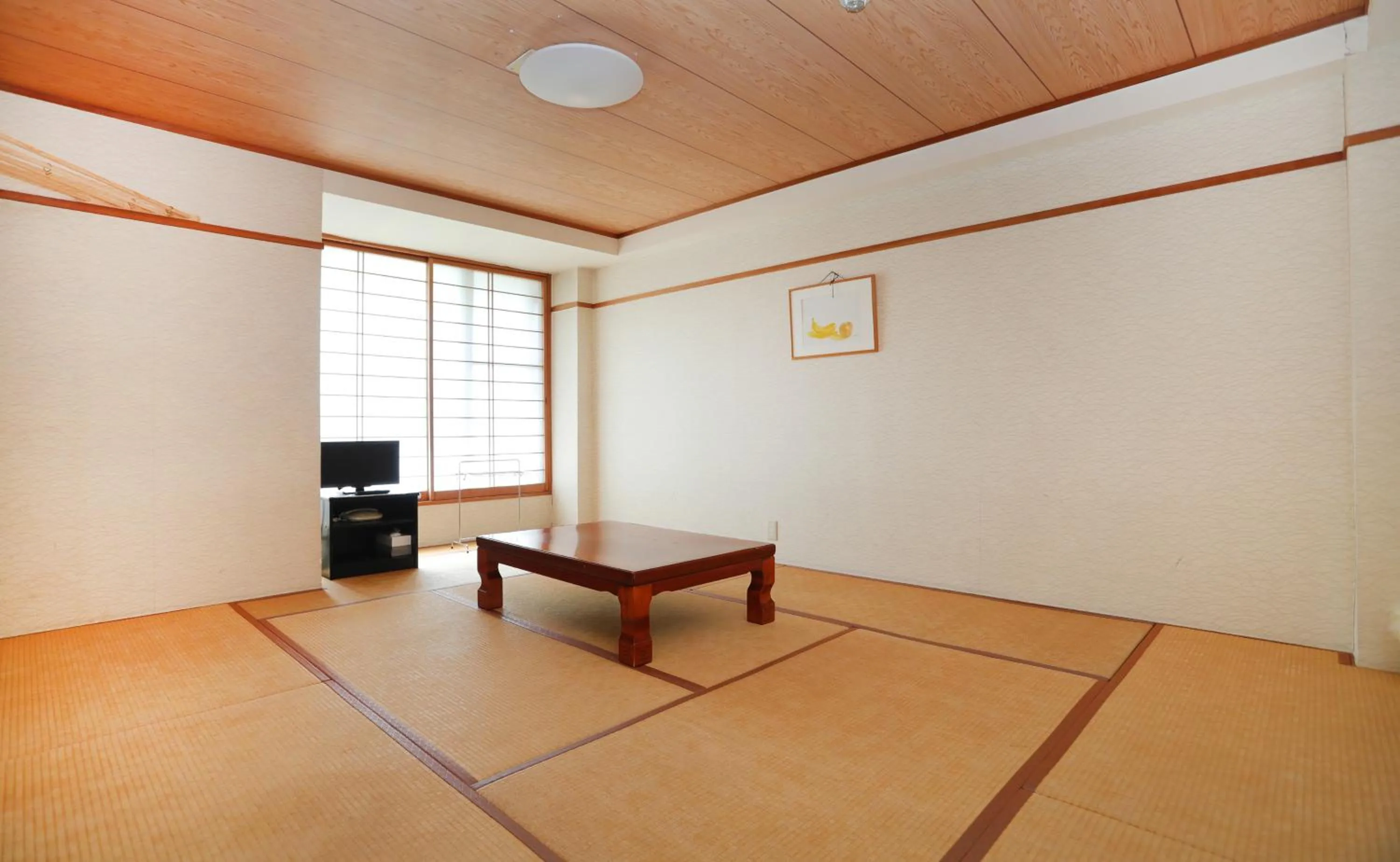 Guests in Hotel Madam Mirei