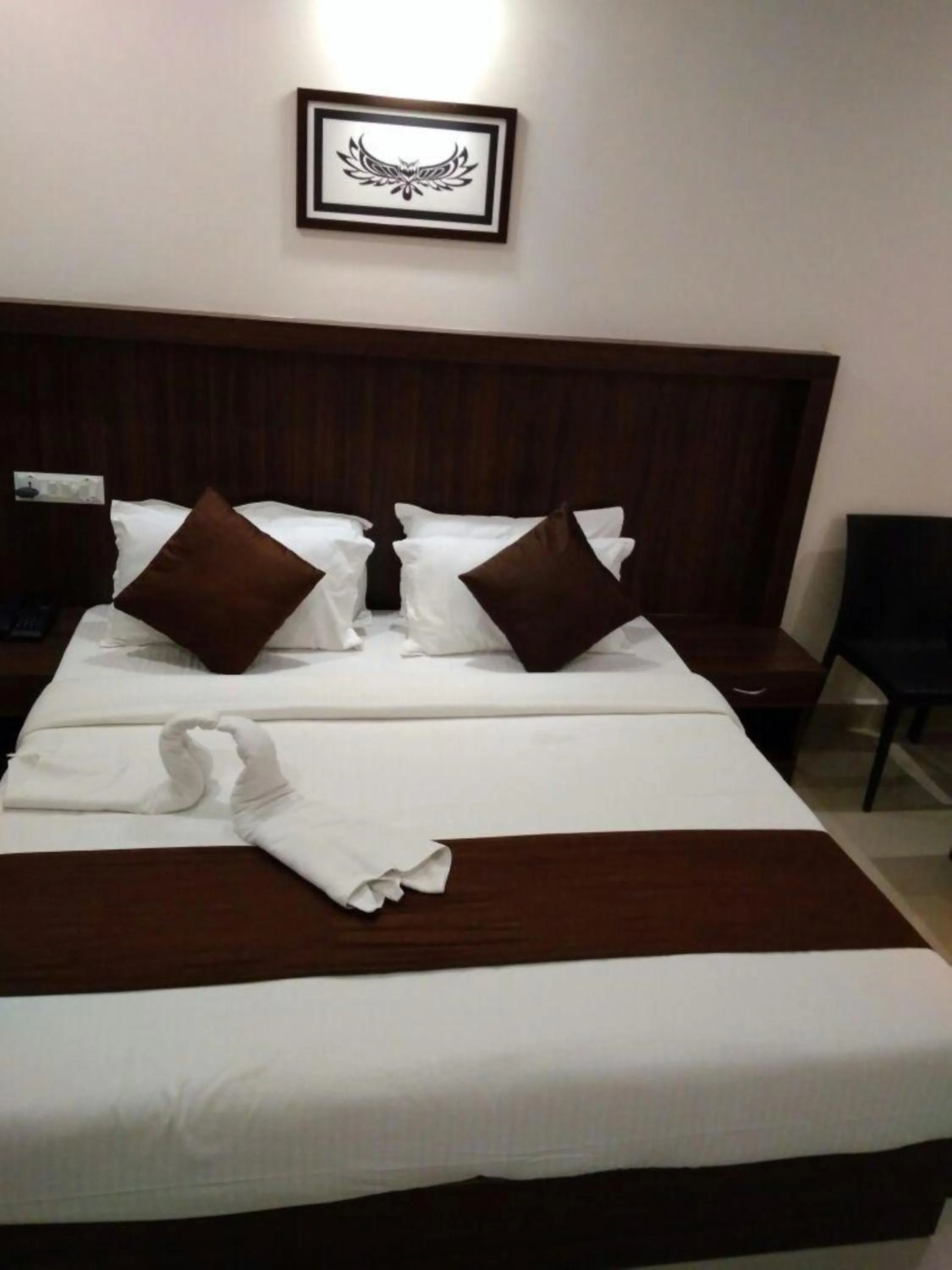 Bed in Highrange Plaza