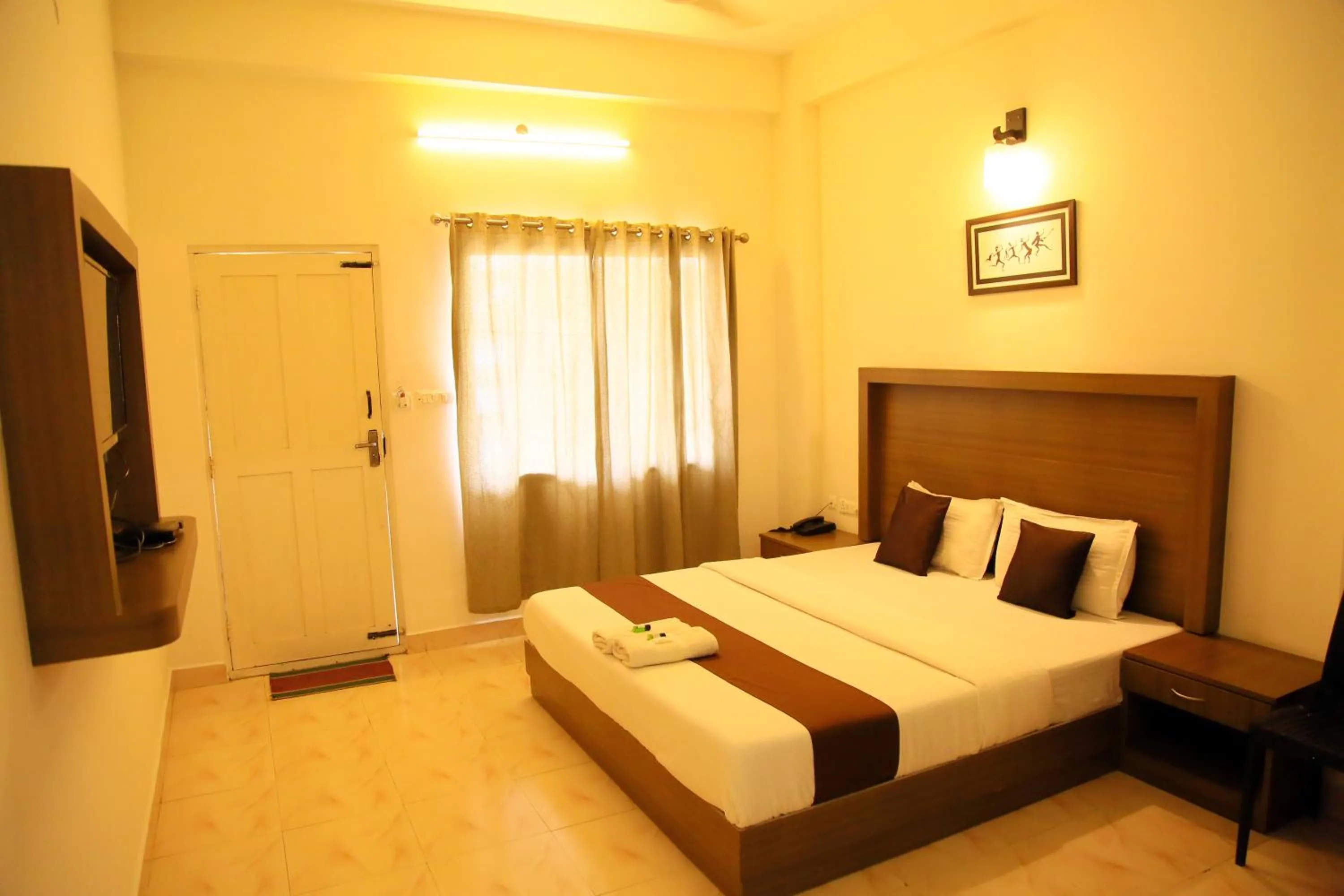 Bed in Highrange Plaza