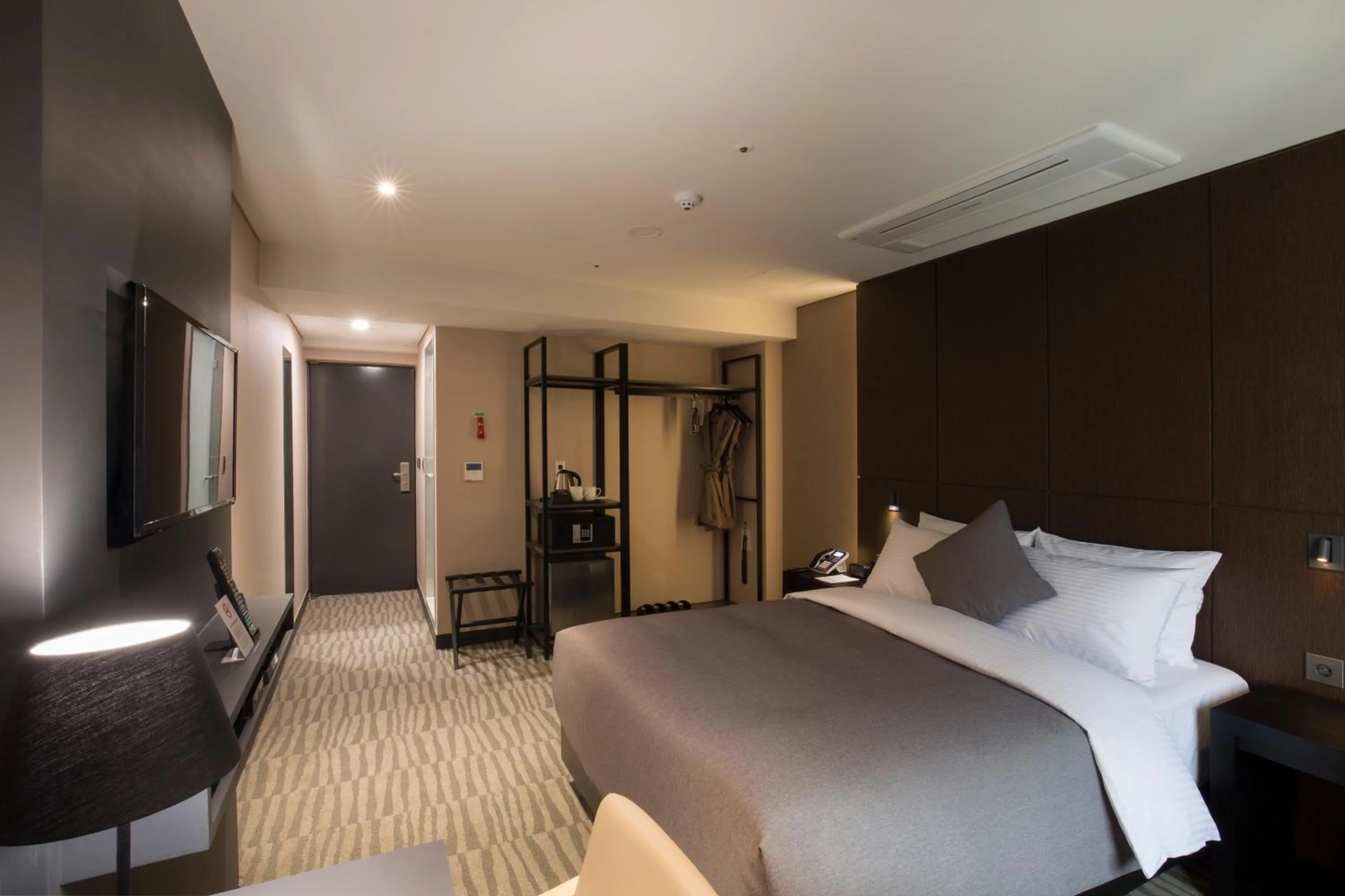 Bed in Hotel Foret Premier Nampo