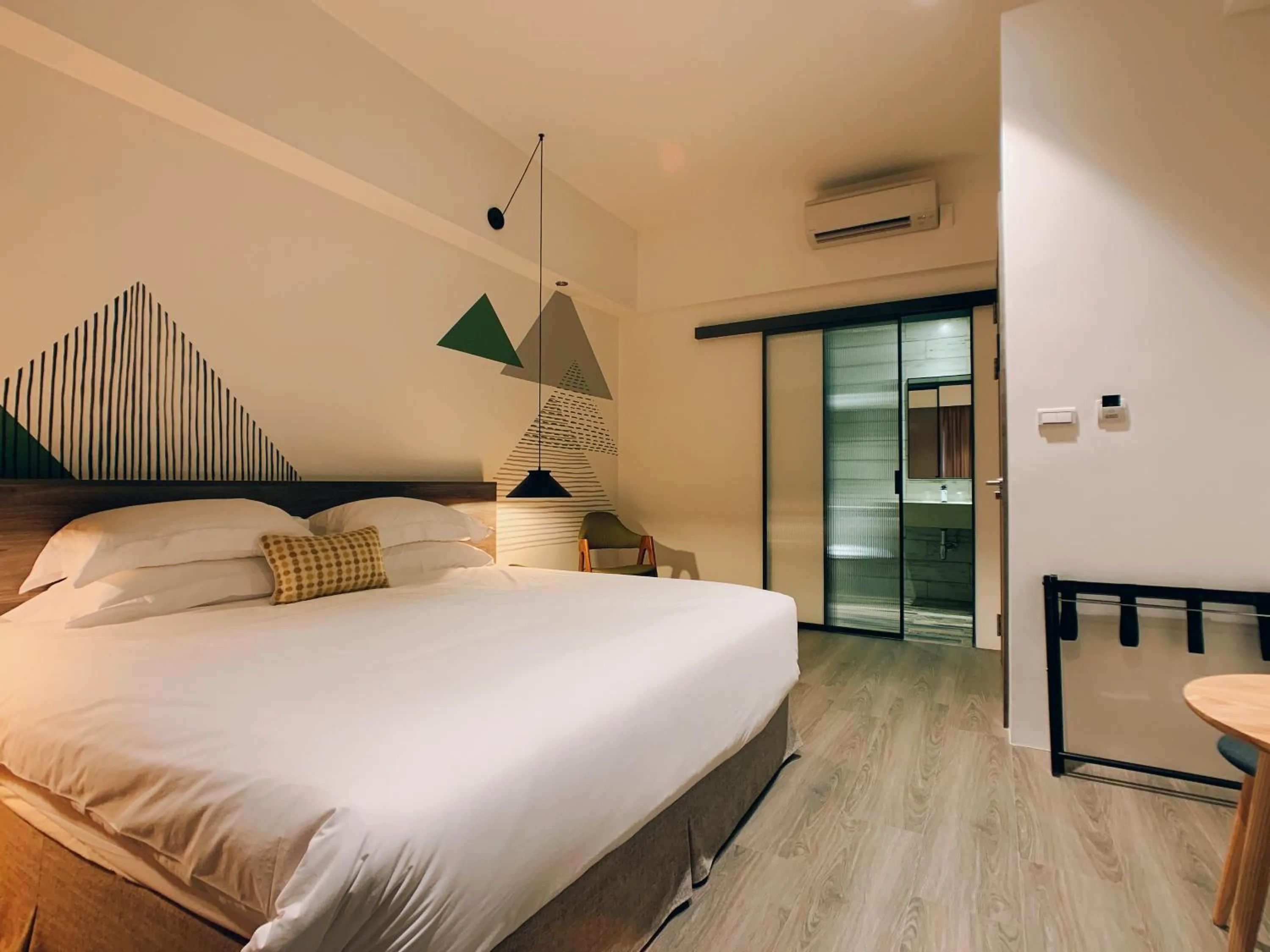 Photo of the whole room, Bed in Buluba