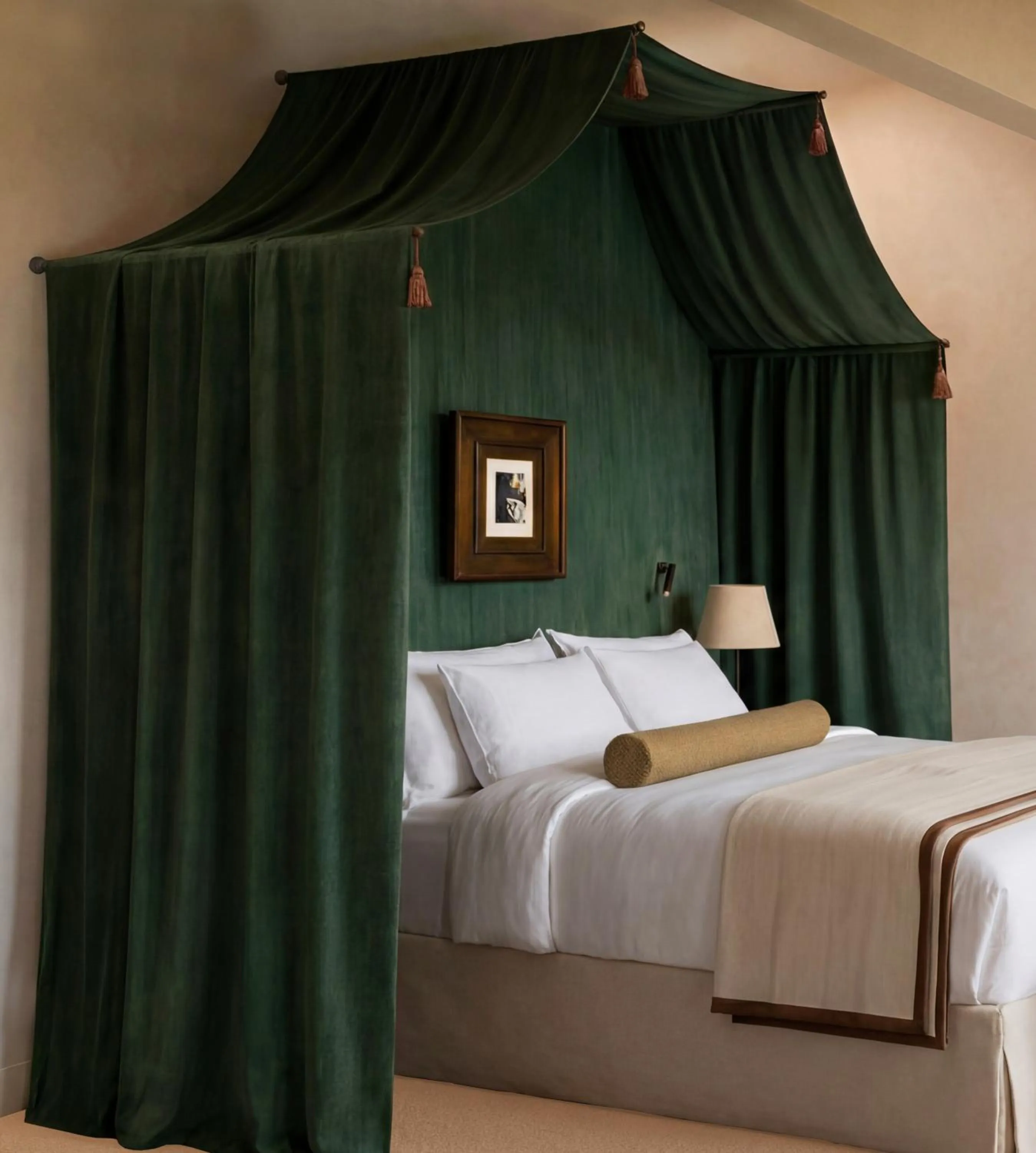 Bed in Villa Florentine, A Beauvallon Hotel & Spa