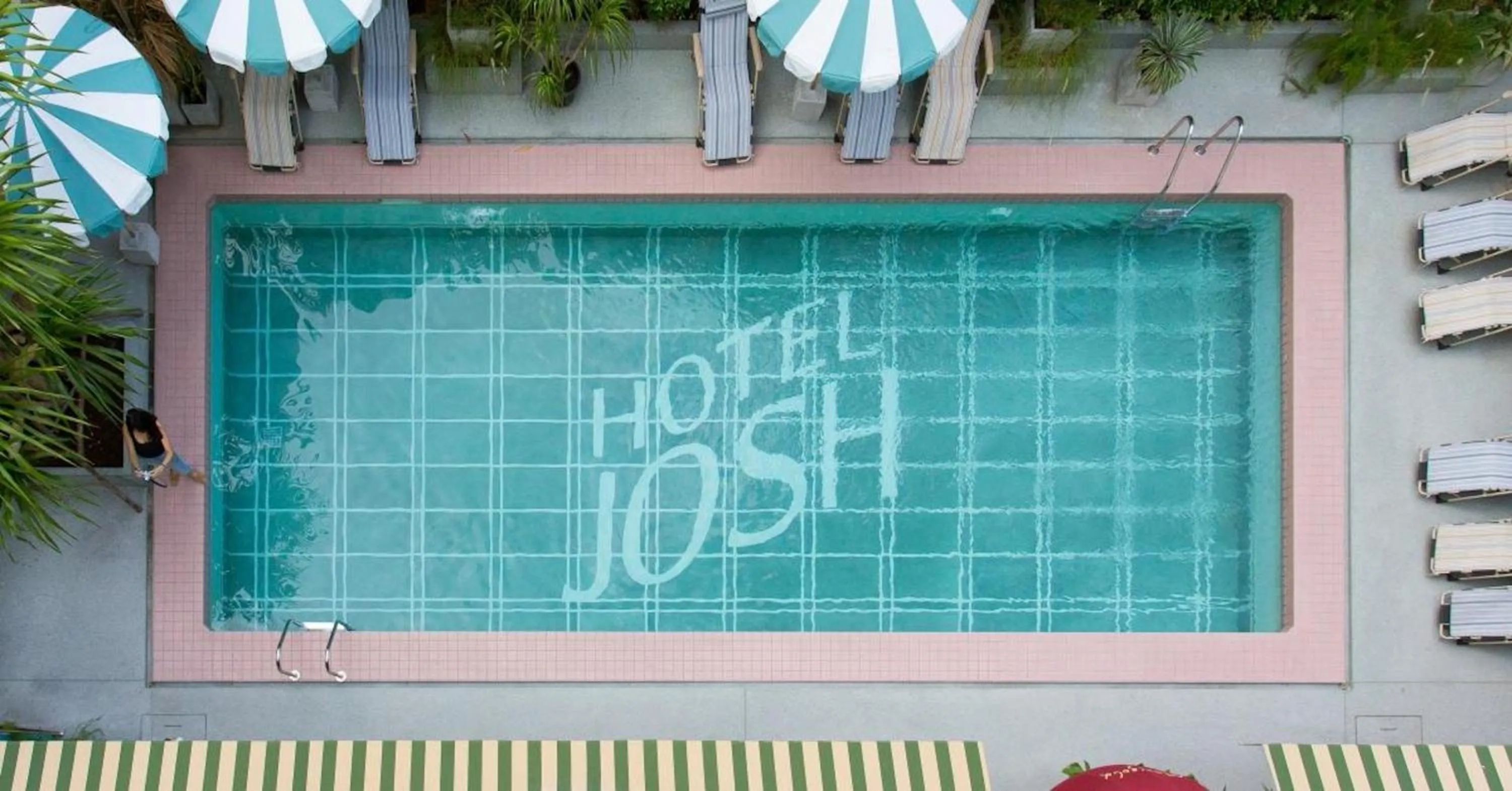 Swimming pool in Josh Hotel