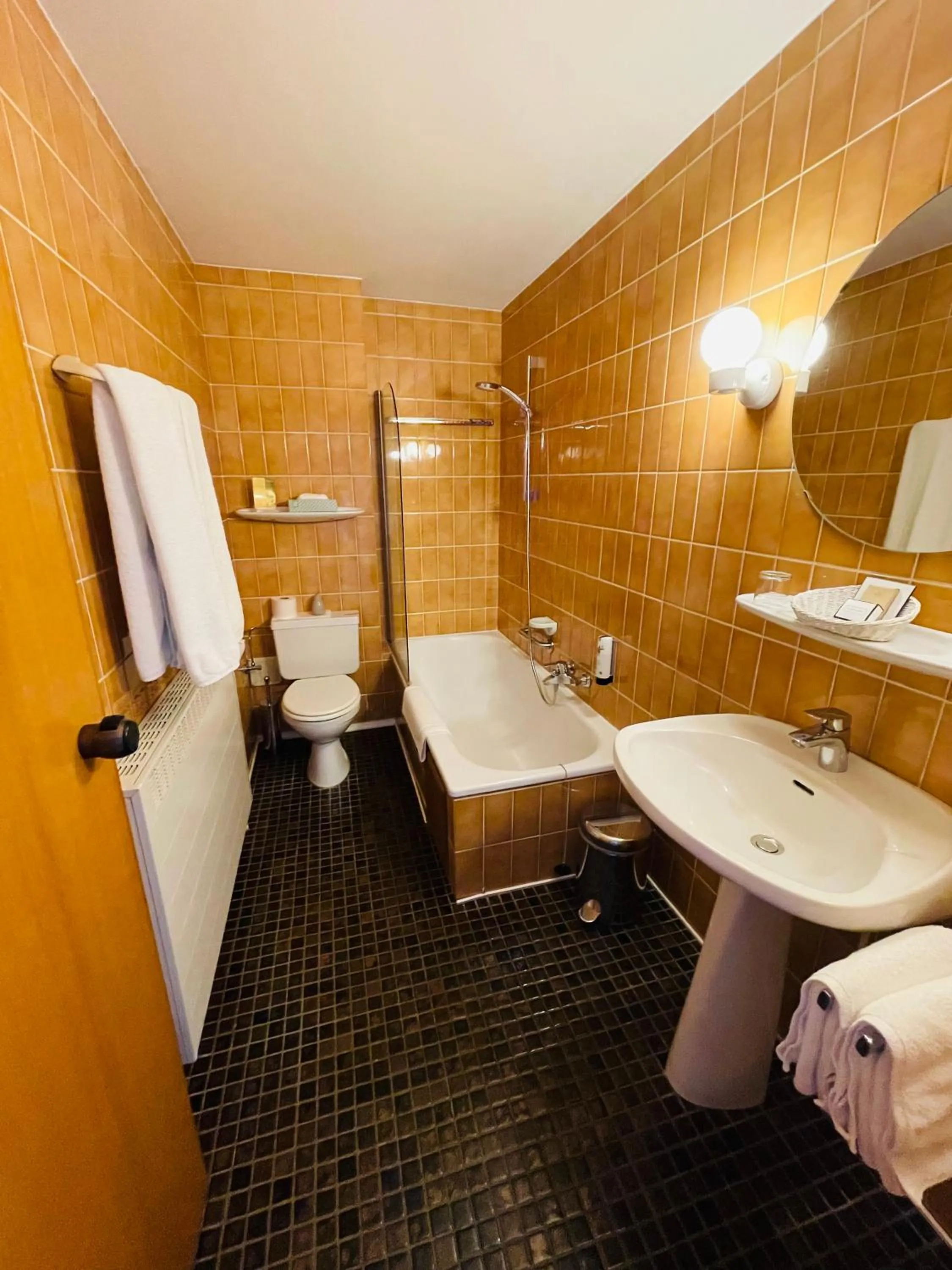 Hostellerie Sainte-Cécile