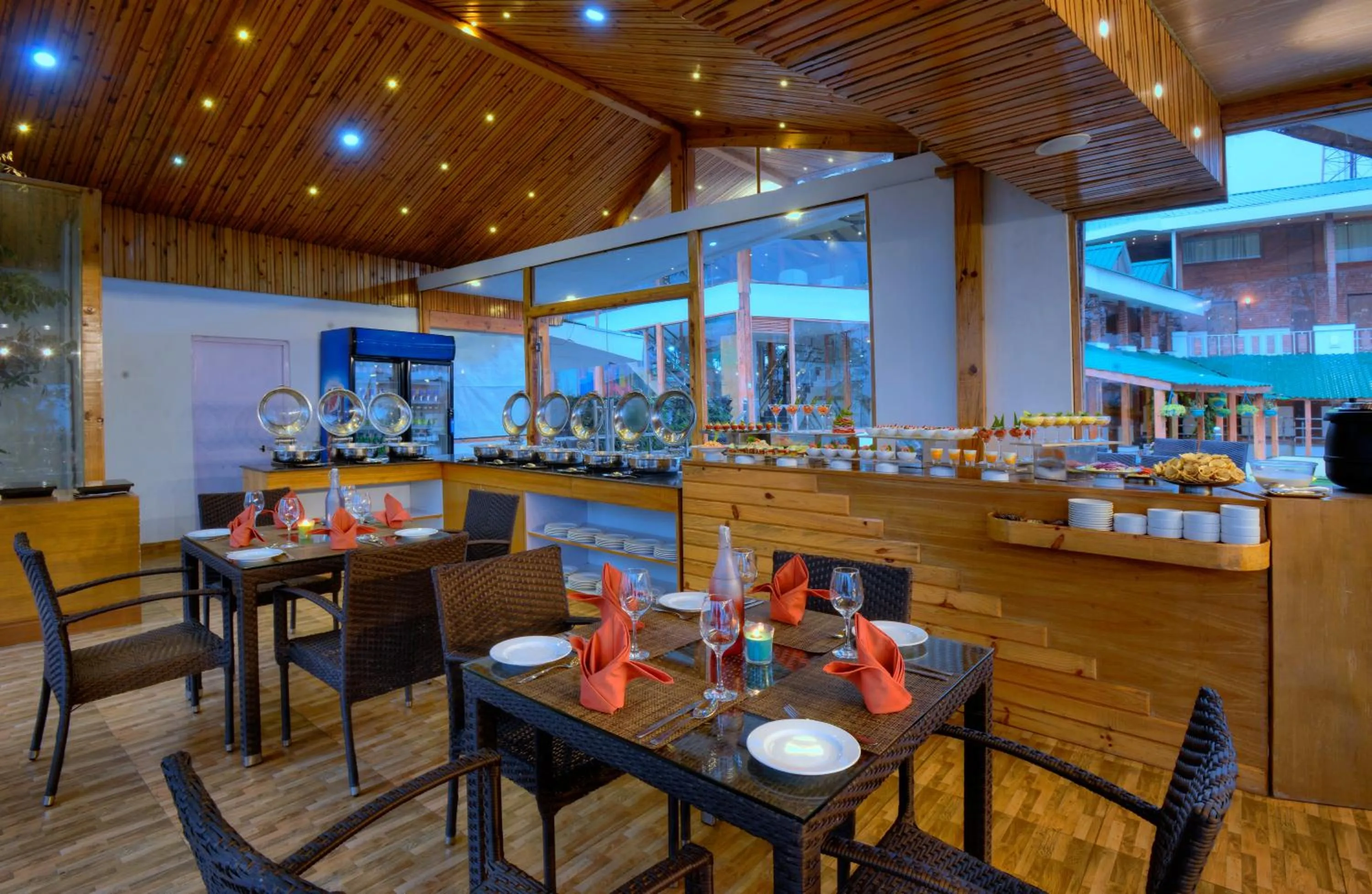 Restaurant/places to eat in TreeHouse Chail Villas