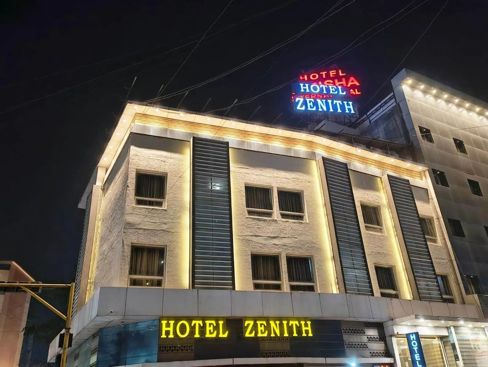 Property building in Hotel Zenith