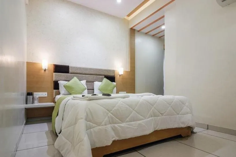 Bedroom, Bed in Hotel Zenith