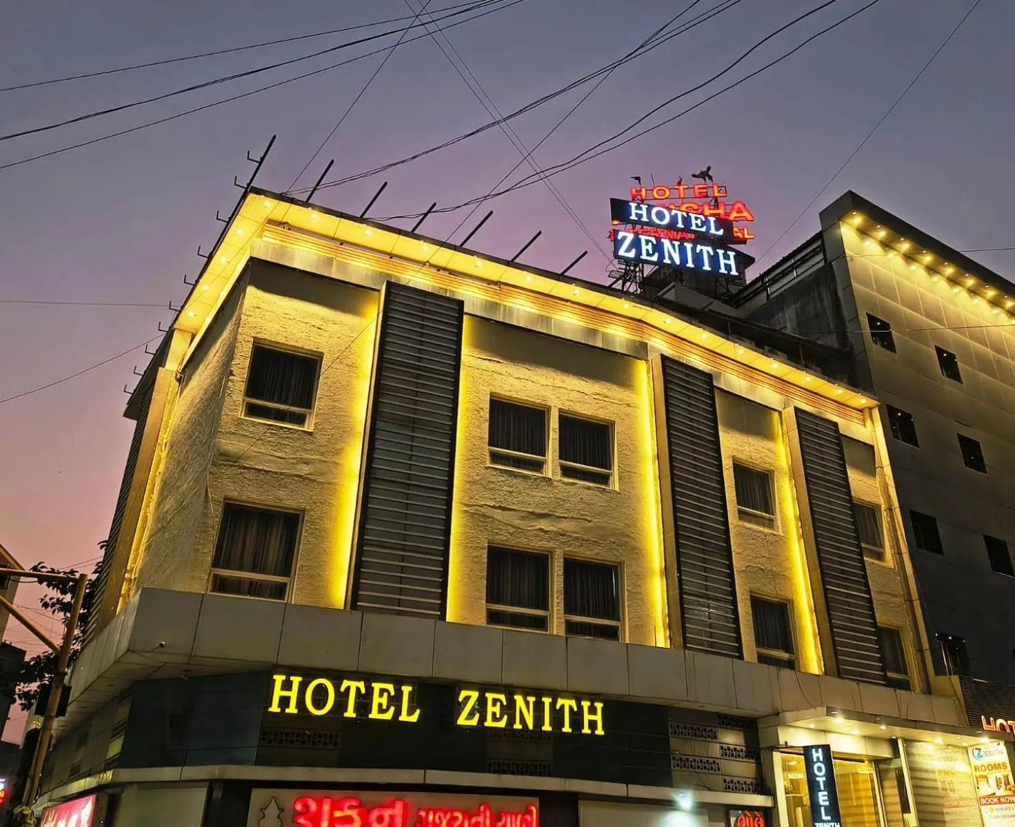 Facade/entrance in Hotel Zenith