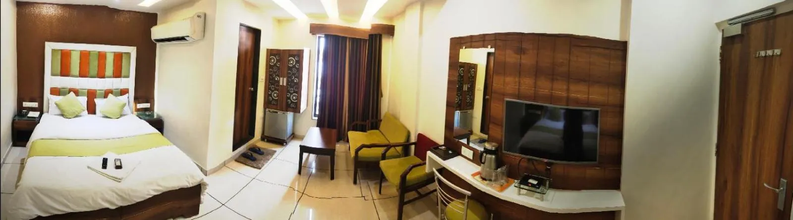 Bedroom, Bed in Hotel Zenith