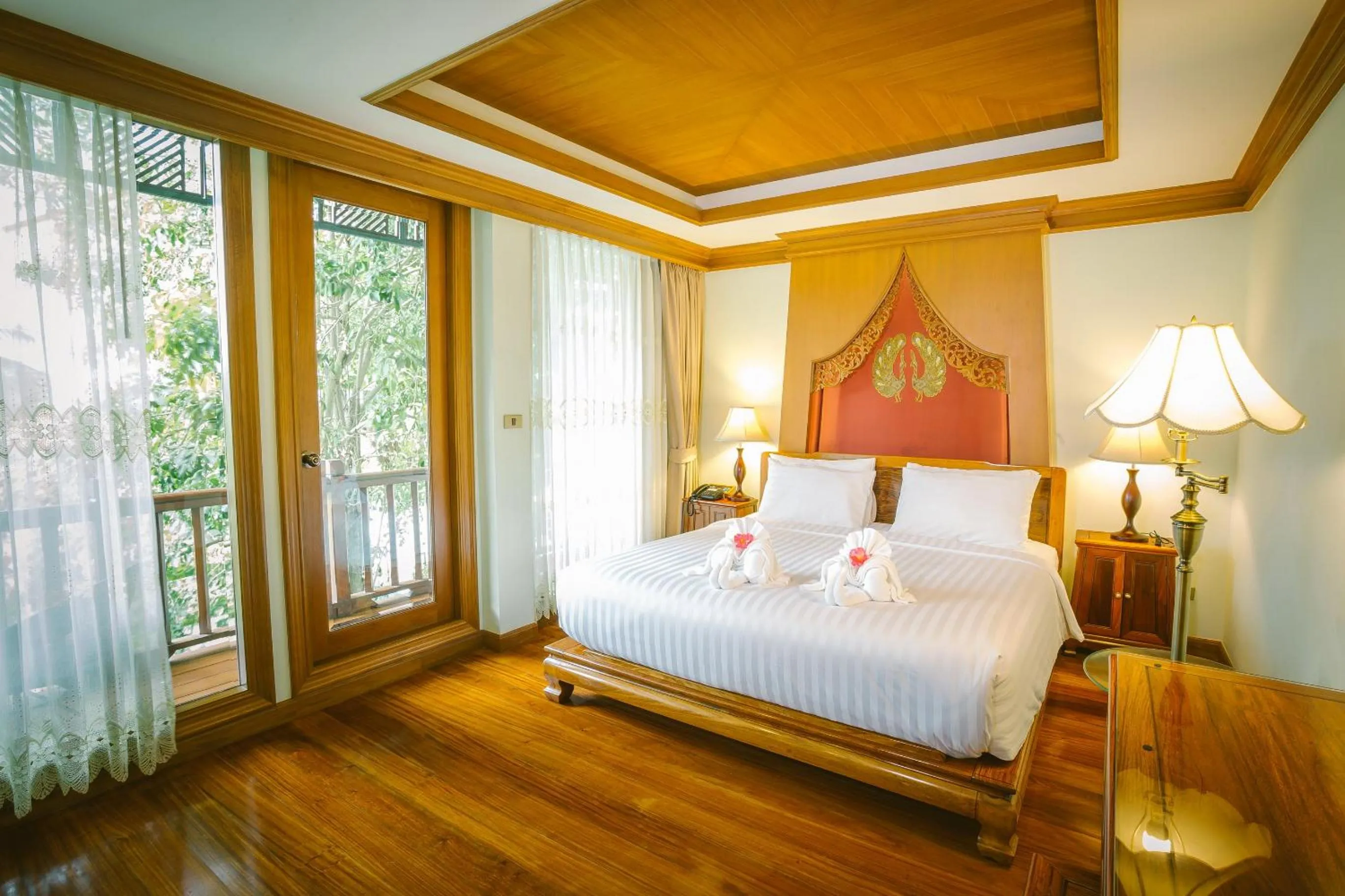 Bed in RK Riverside Resort & Spa (Reon Kruewal)