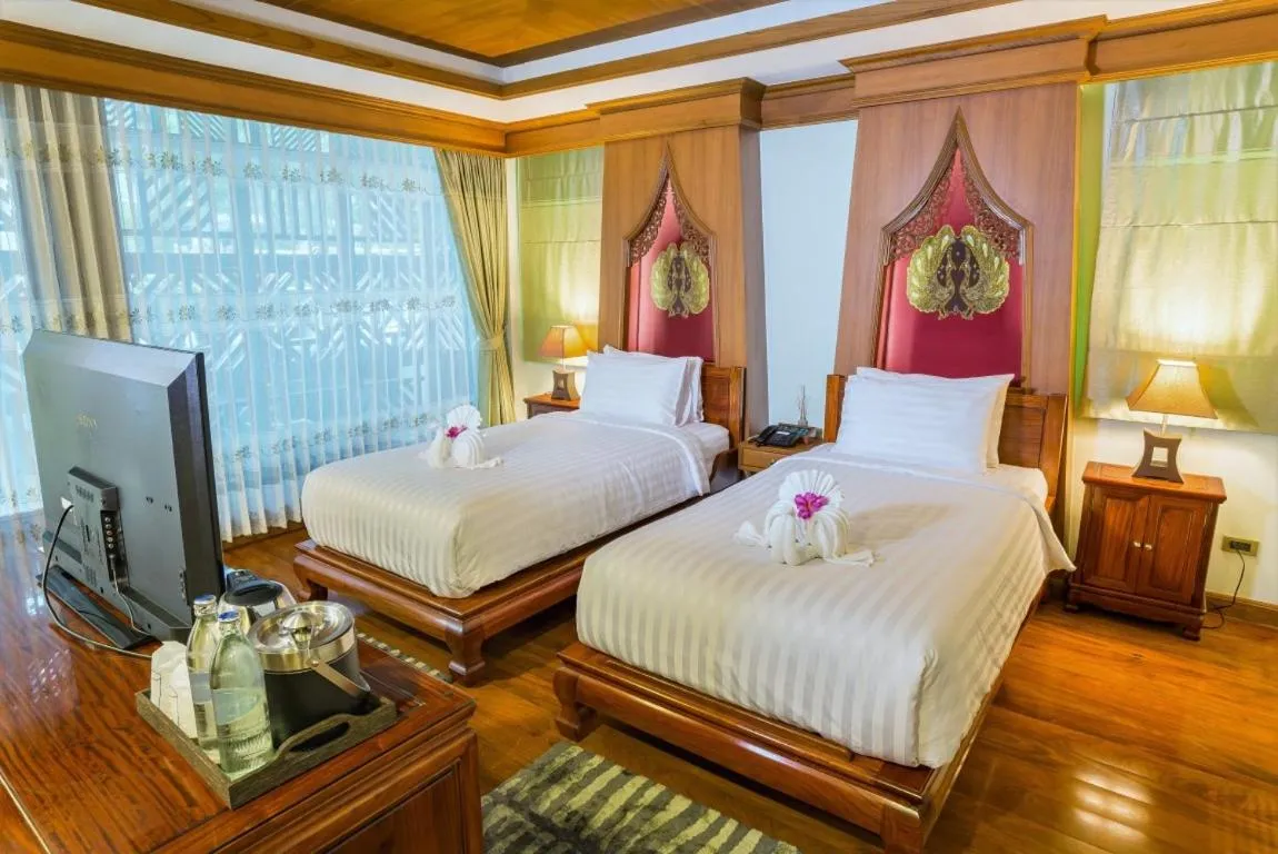 Bed in RK Riverside Resort & Spa (Reon Kruewal)