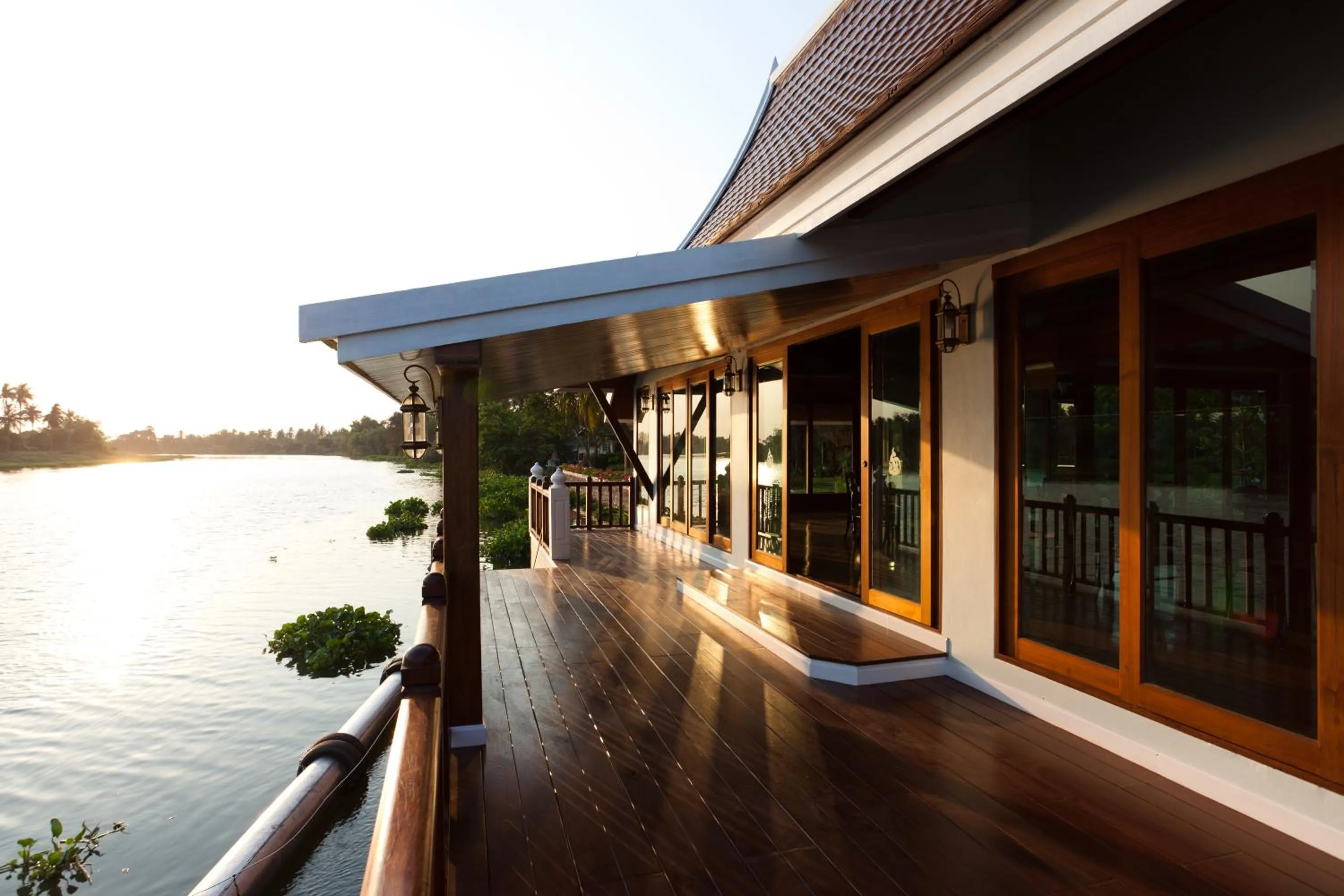 RK Riverside Resort & Spa (Reon Kruewal)