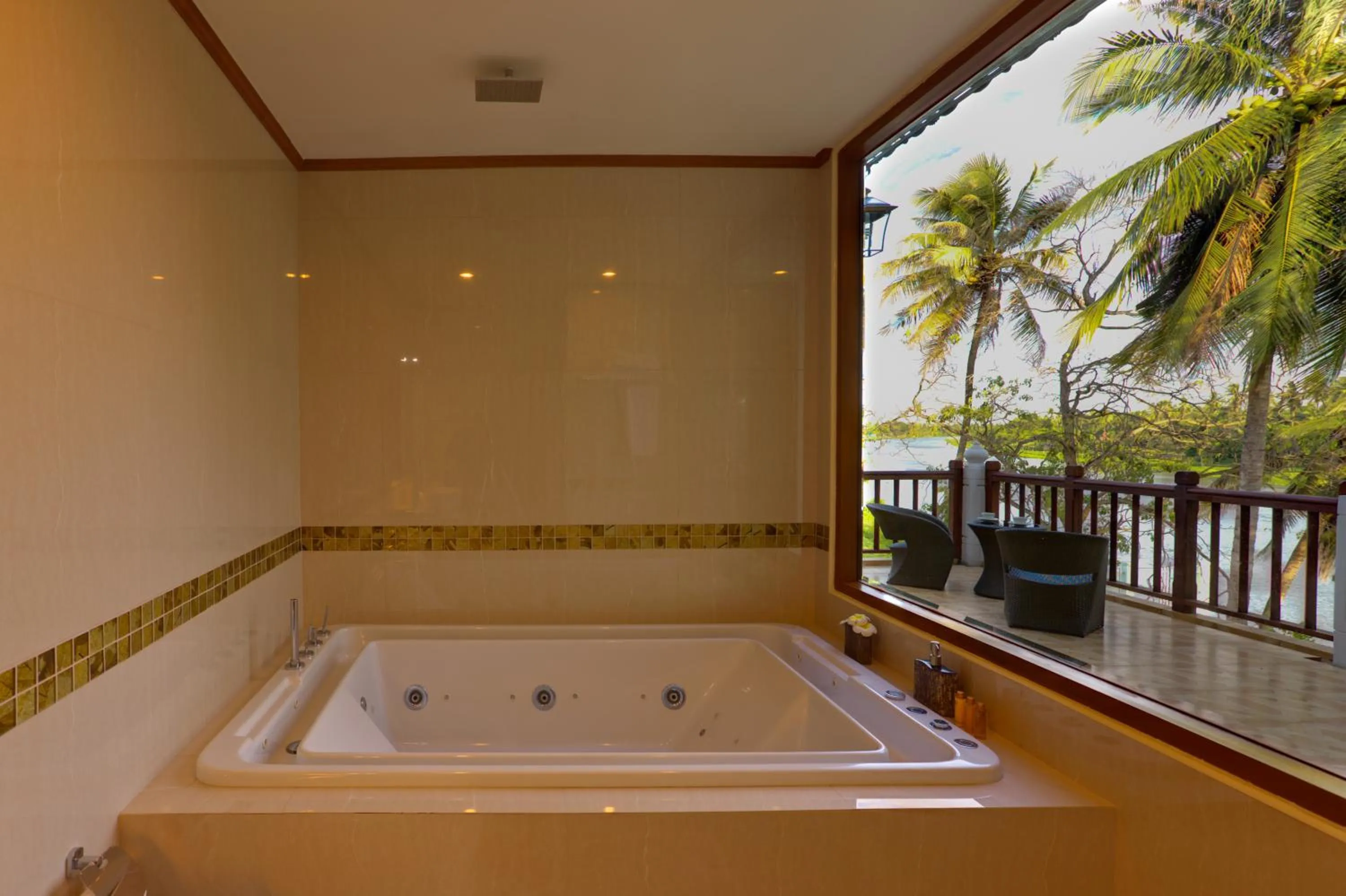 RK Riverside Resort & Spa (Reon Kruewal)